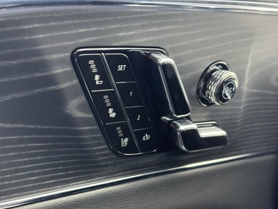 2024 Cadillac LYRIQ Sport 3