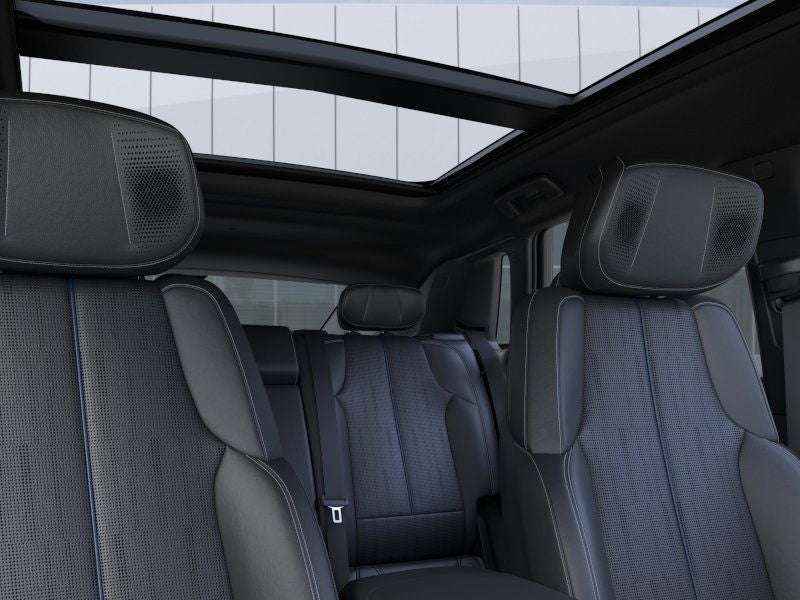 2025 Cadillac LYRIQ Sport 2