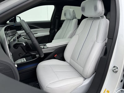 2025 Cadillac LYRIQ Sport 3