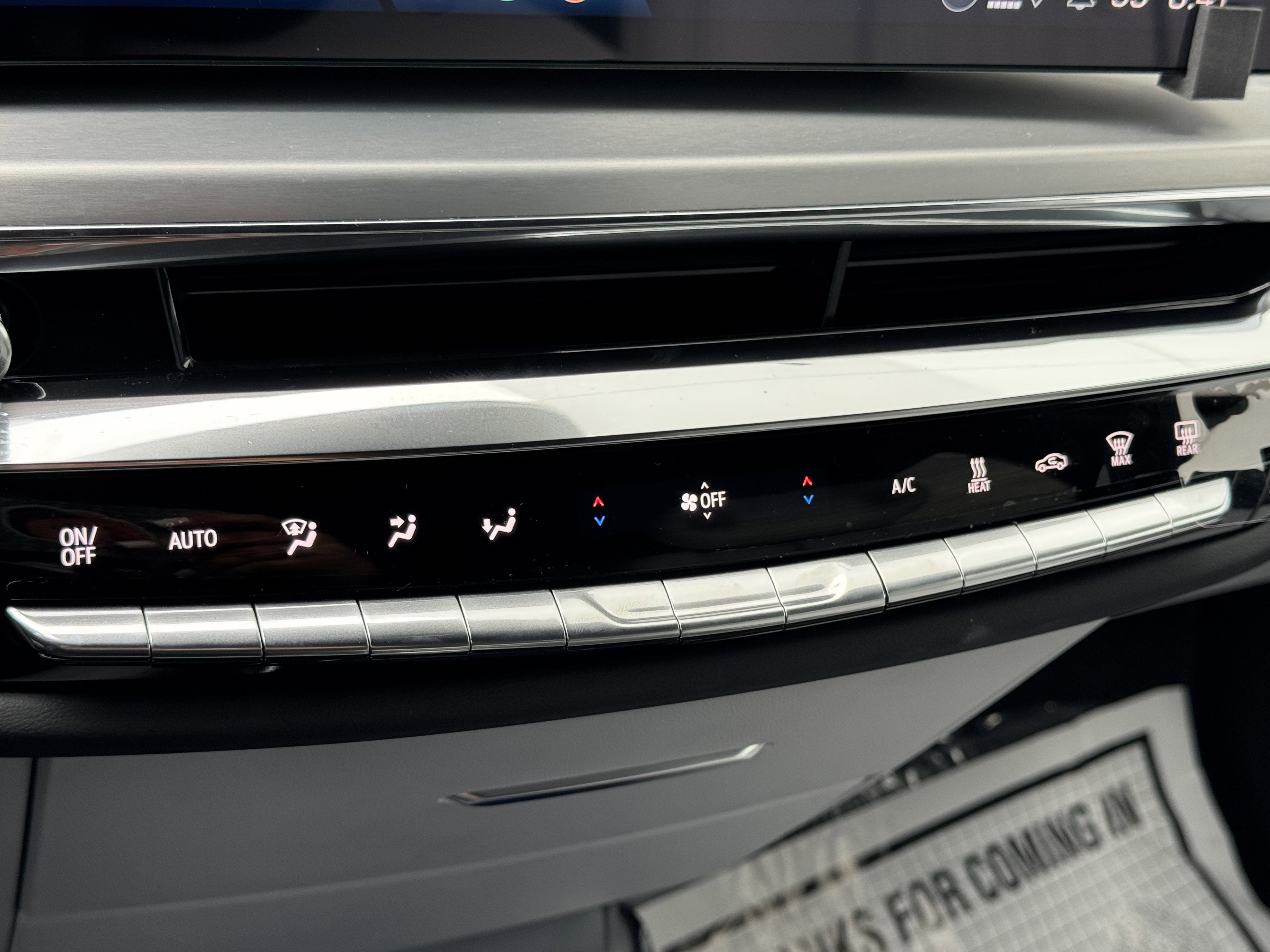 2025 Cadillac LYRIQ Sport 3