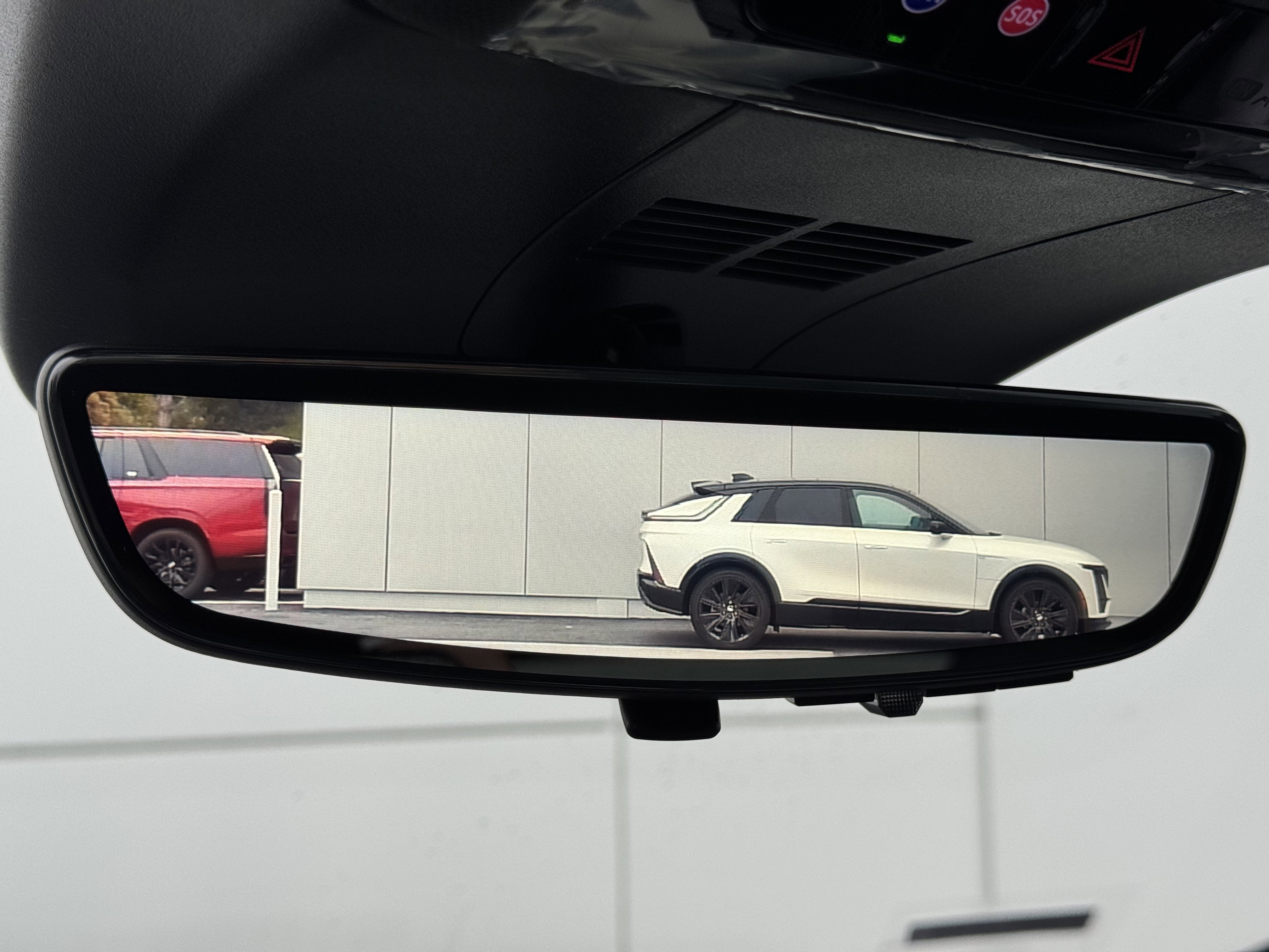 2025 Cadillac LYRIQ Sport 3