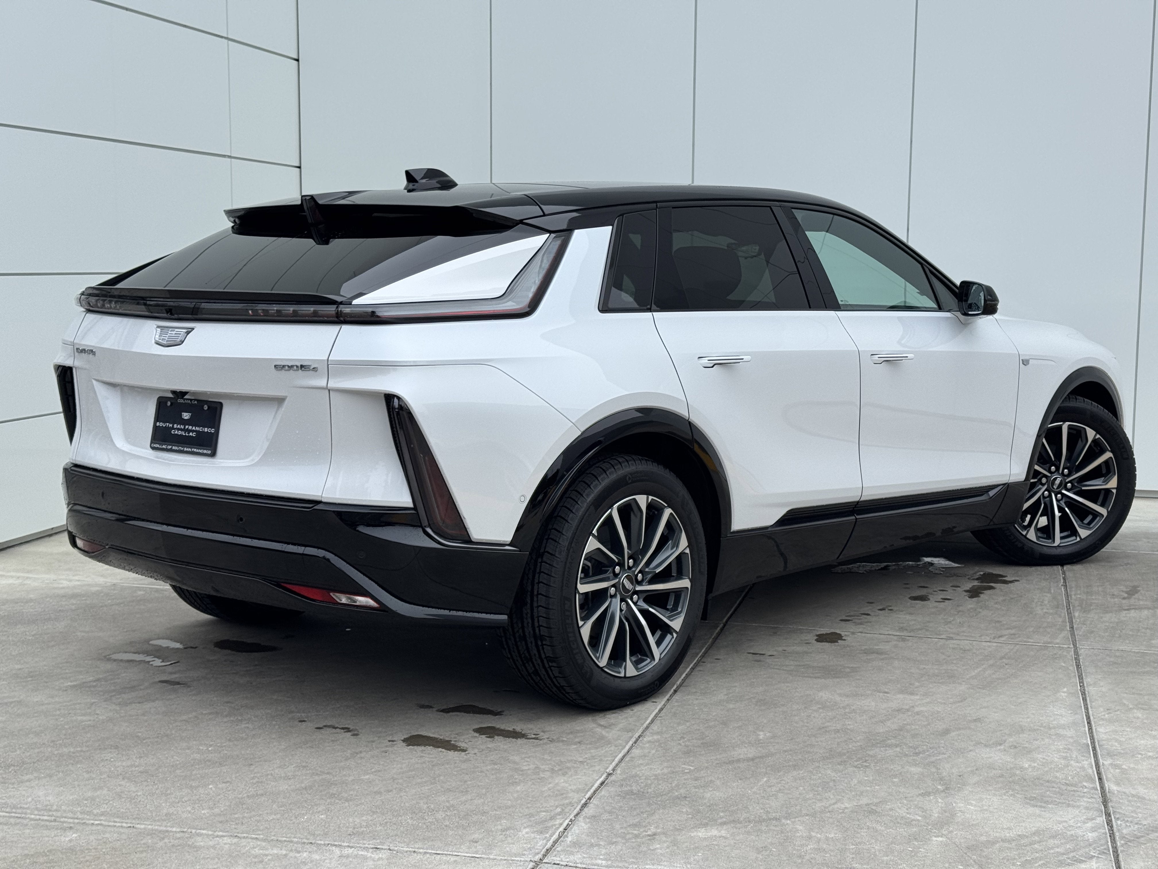 2025 Cadillac LYRIQ Sport 3