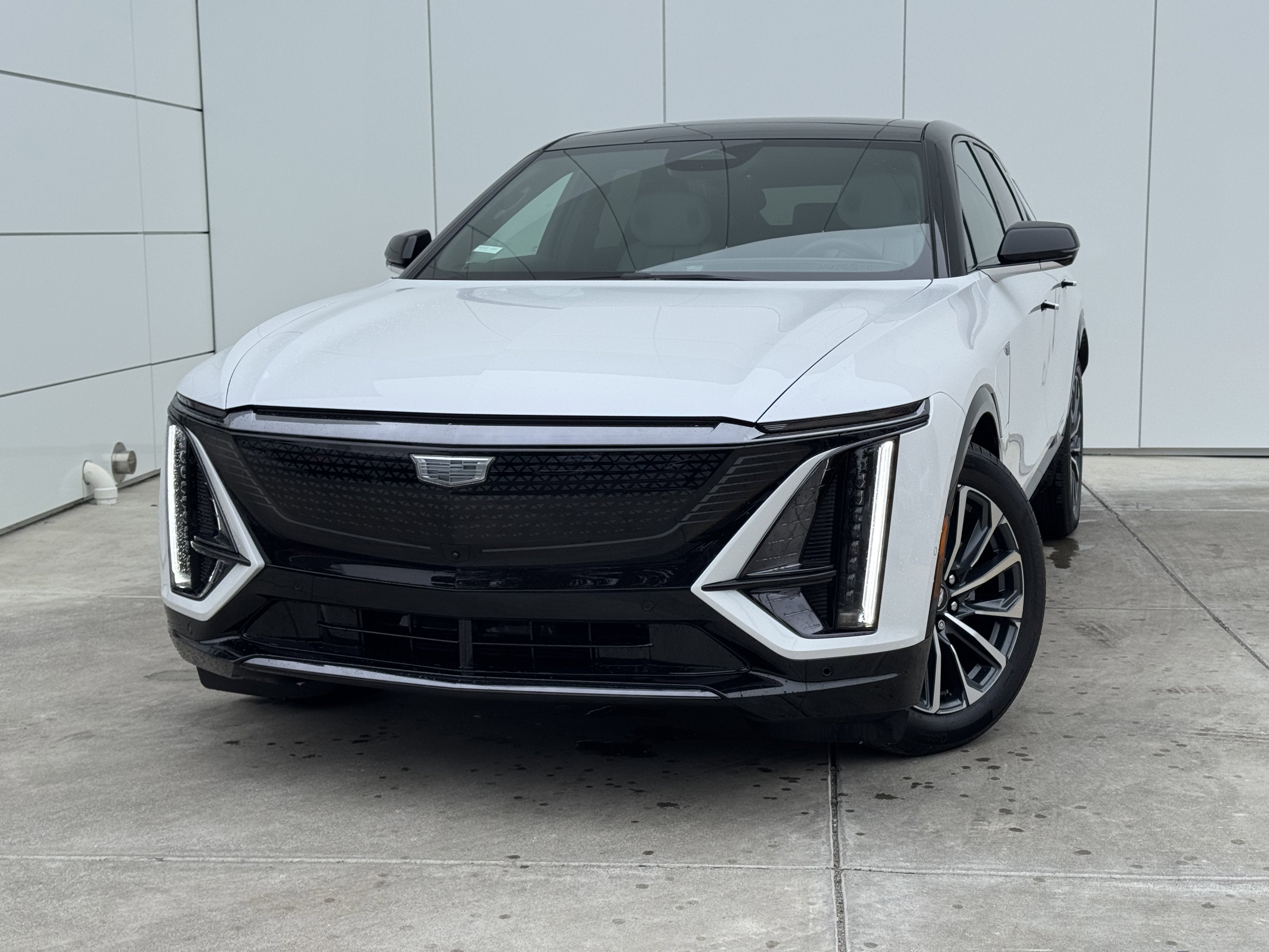 2025 Cadillac LYRIQ Sport 3