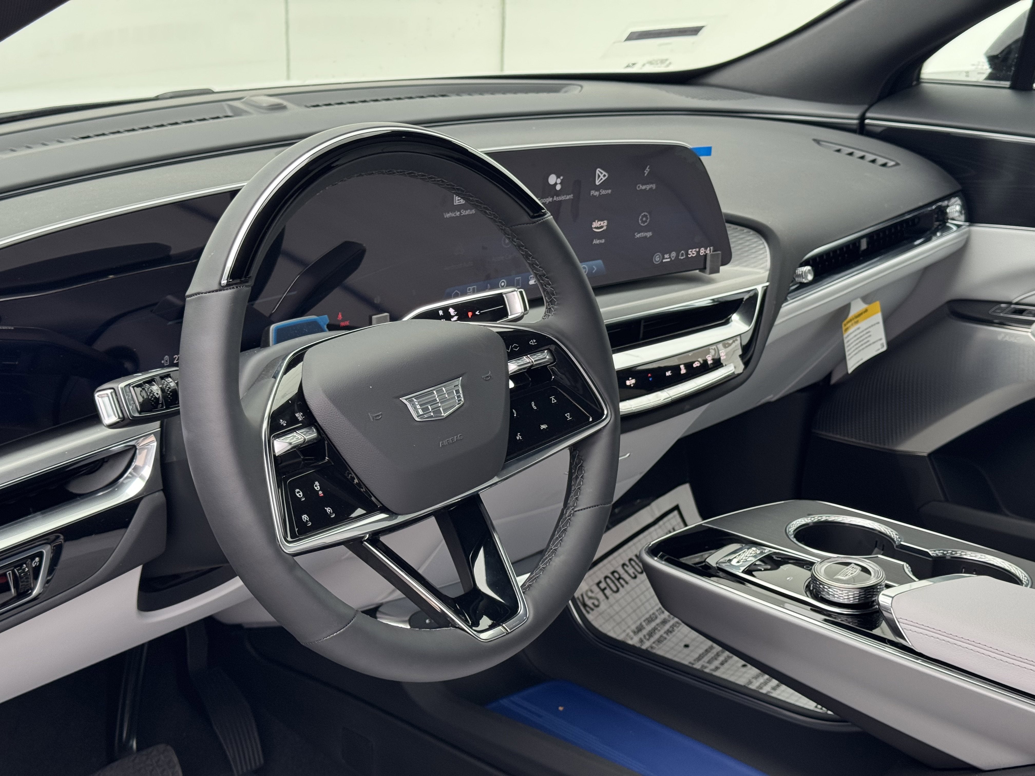 2025 Cadillac LYRIQ Sport 3