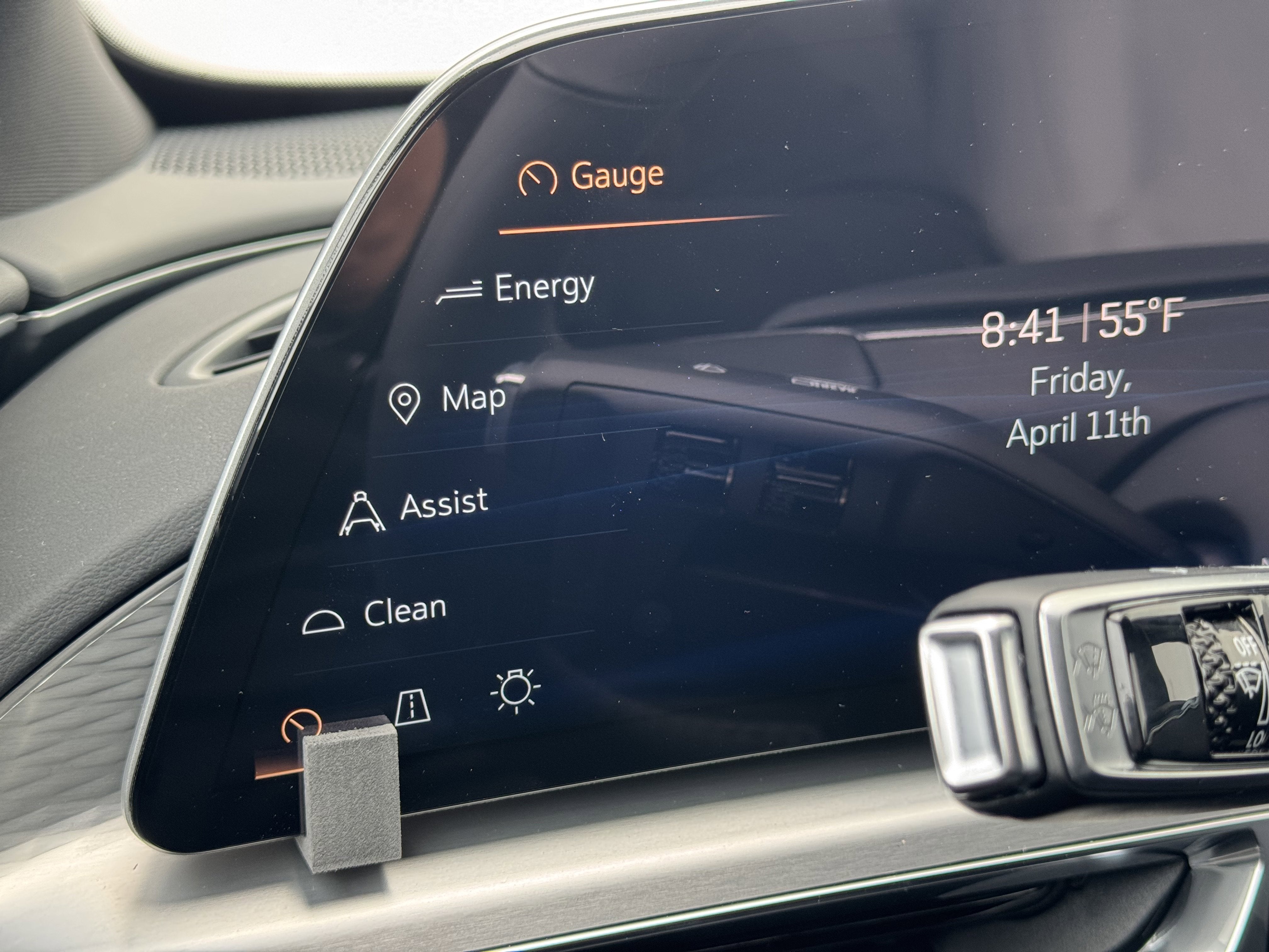 2025 Cadillac LYRIQ Sport 3