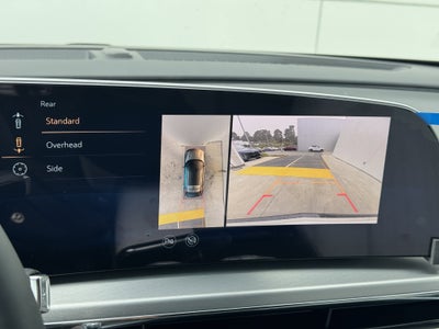 2025 Cadillac LYRIQ Sport 3