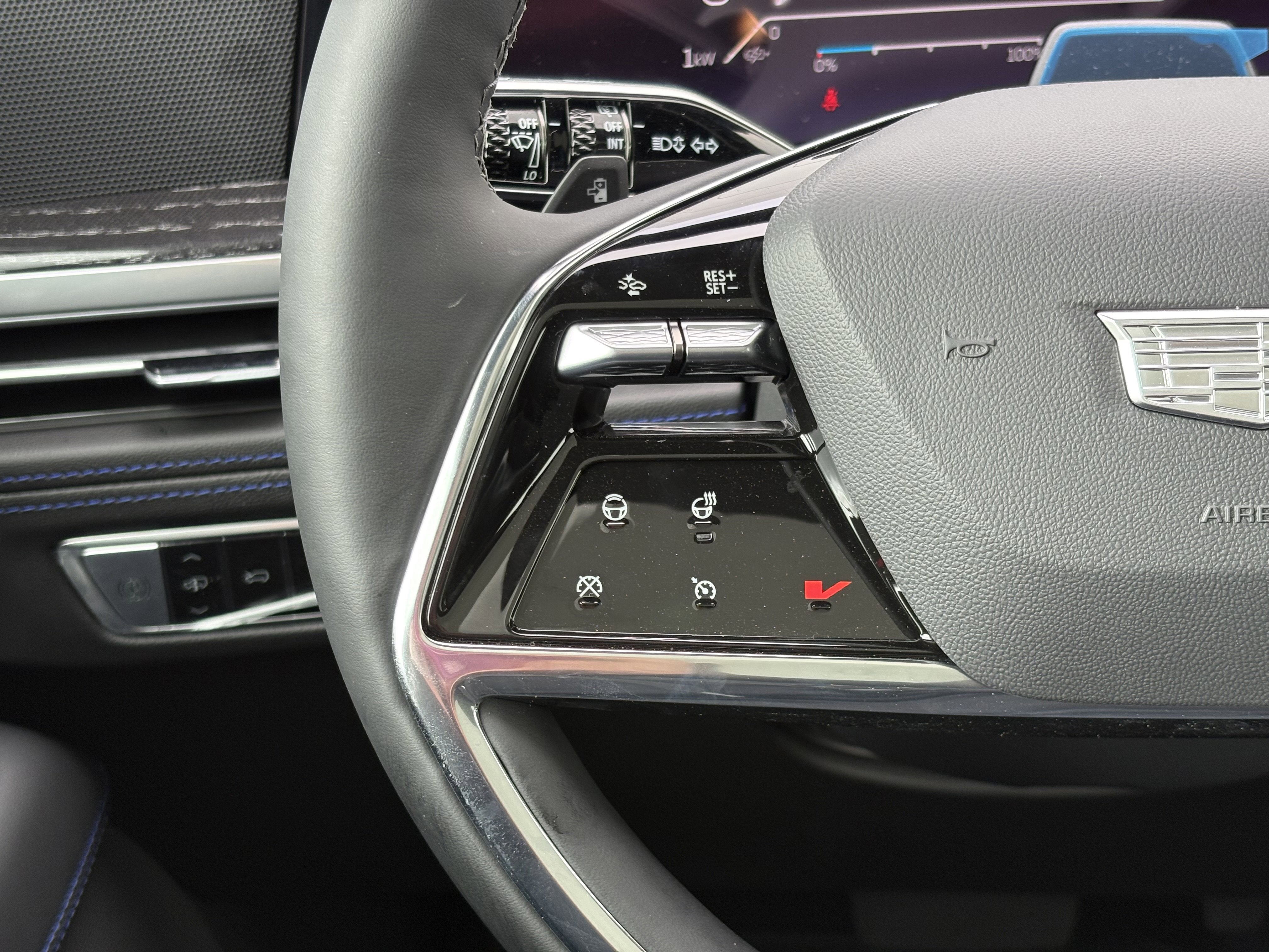 2026 Cadillac ESCALADE IQL Sport