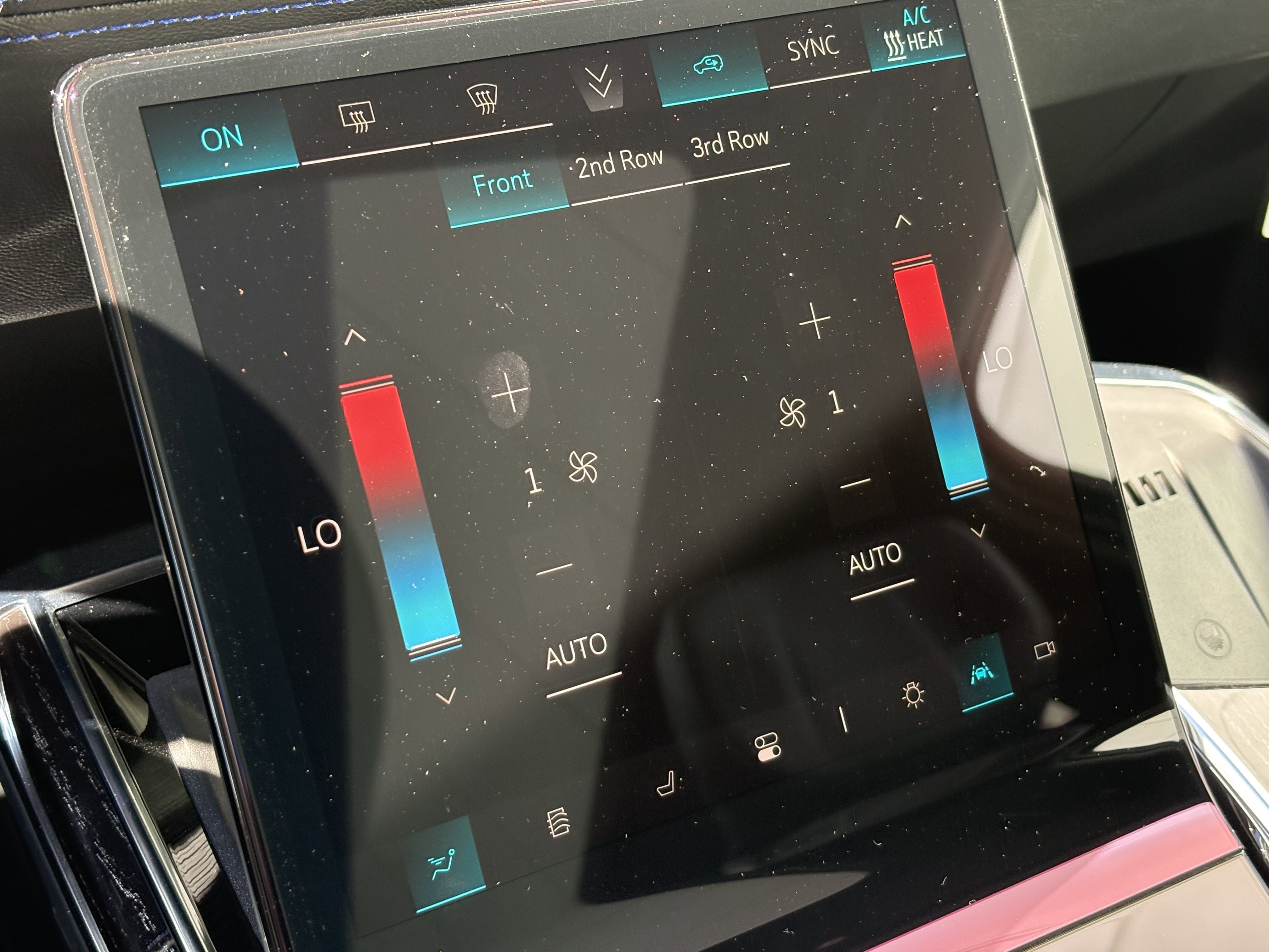 2026 Cadillac ESCALADE IQL Sport