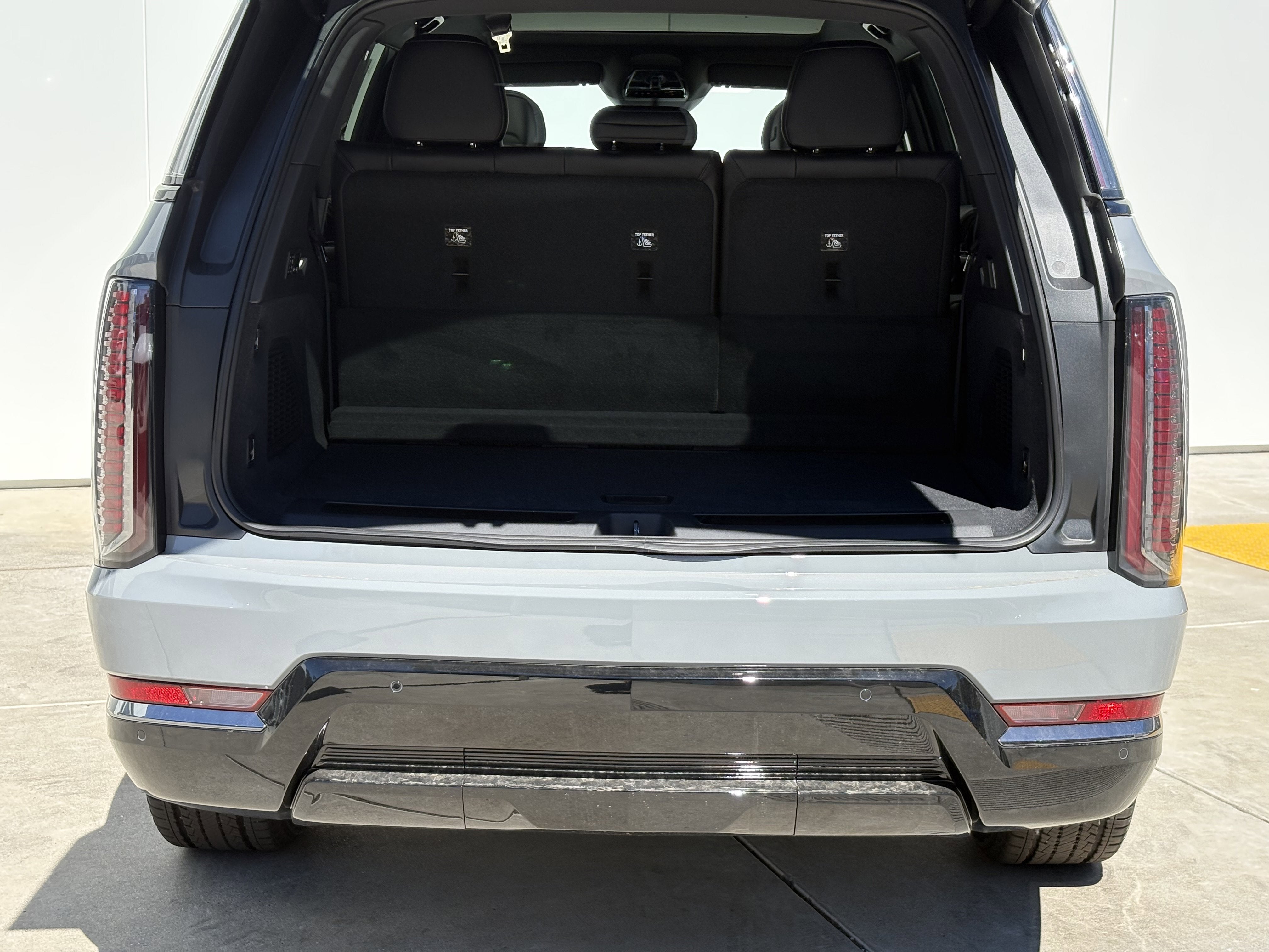 2026 Cadillac ESCALADE IQL Sport