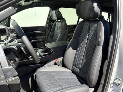 2026 Cadillac ESCALADE IQL Sport