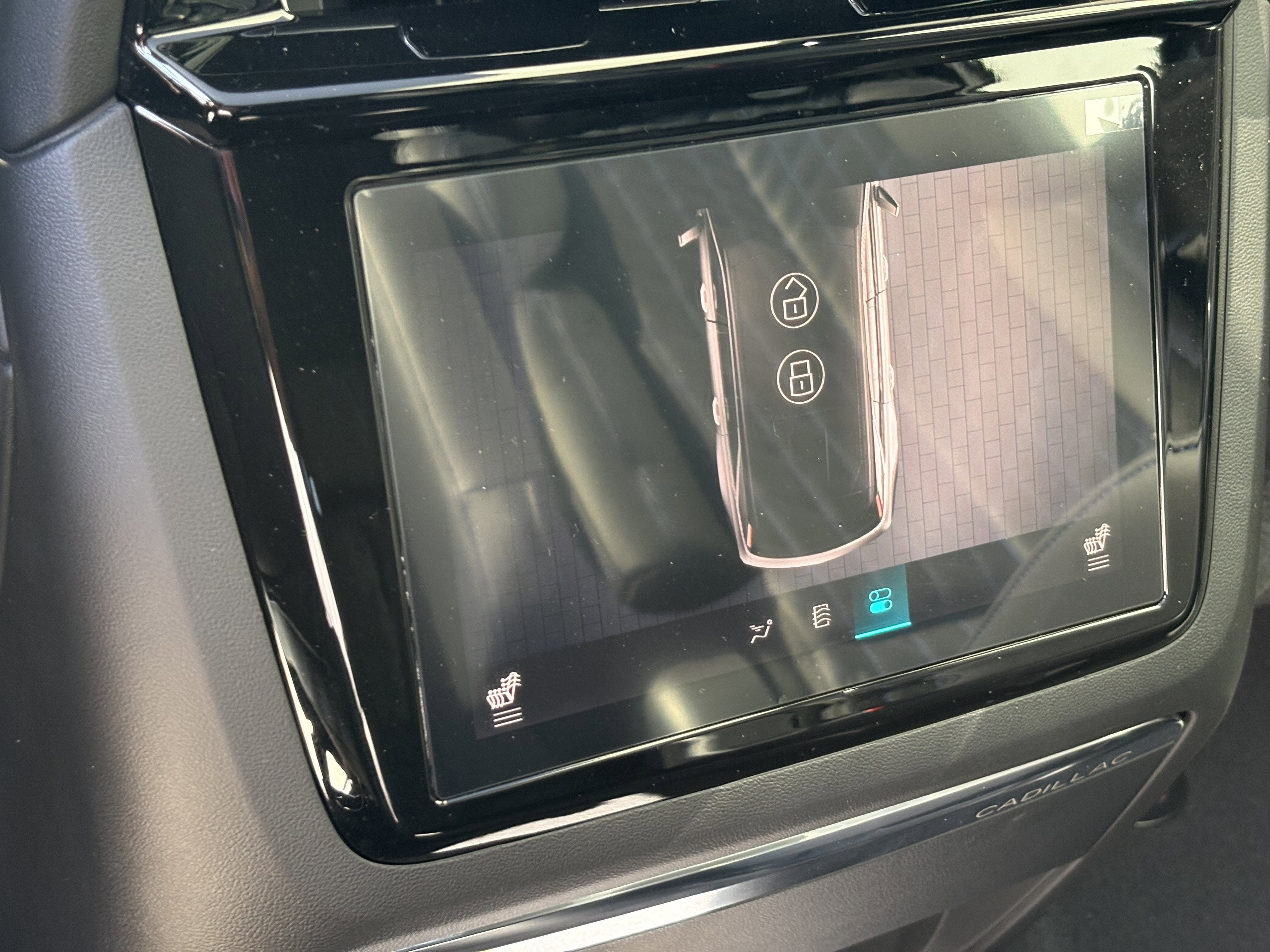 2026 Cadillac ESCALADE IQL Sport