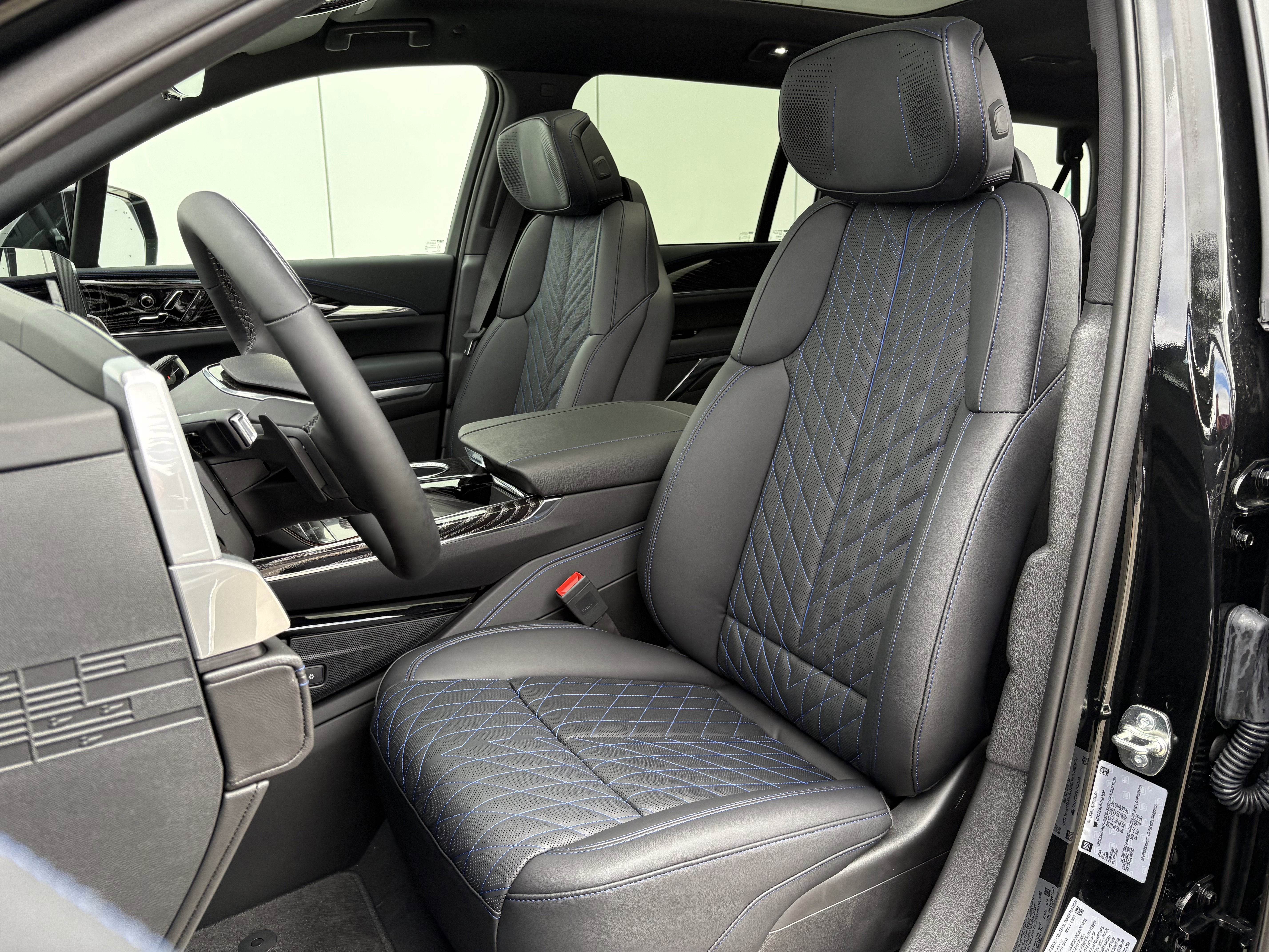 2026 Cadillac ESCALADE IQL Sport