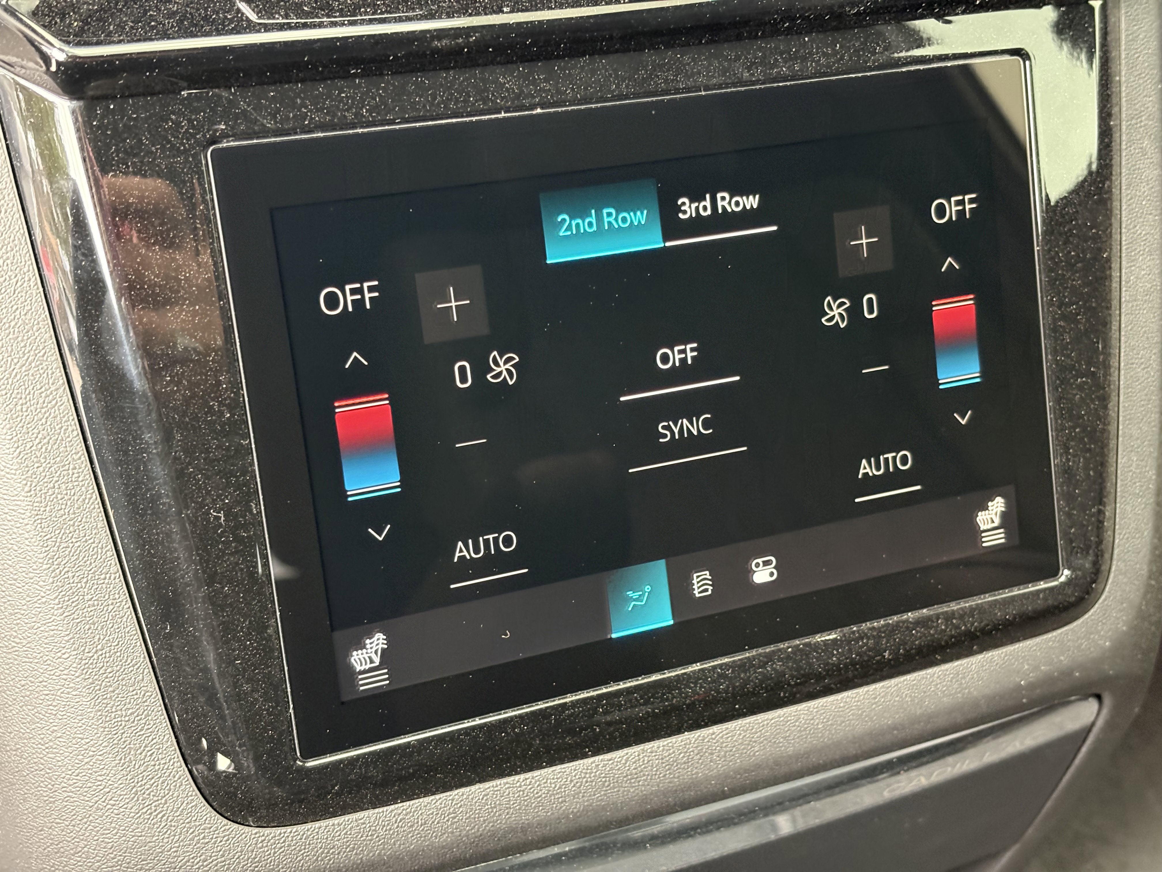 2026 Cadillac ESCALADE IQL Sport