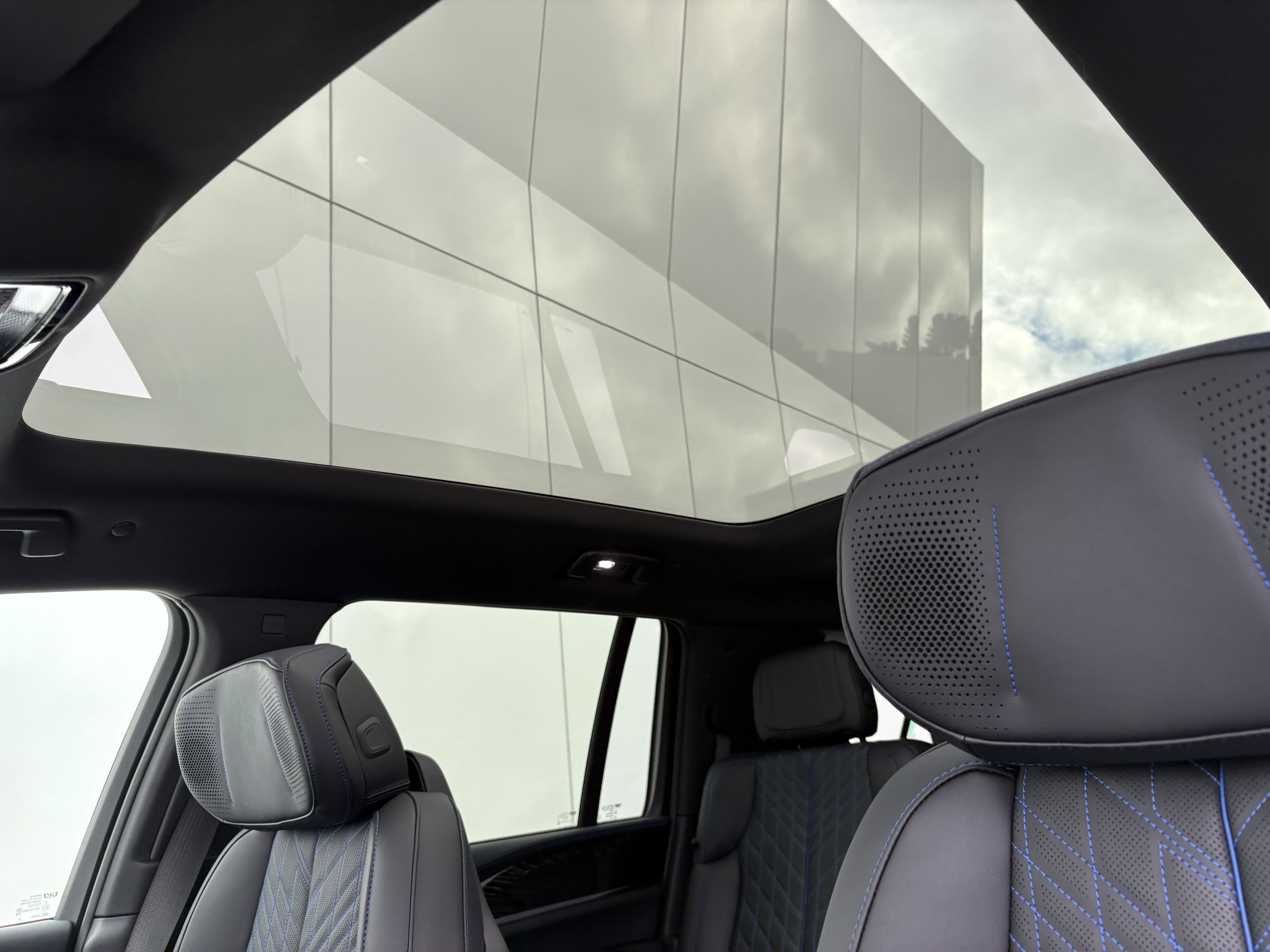 2026 Cadillac ESCALADE IQL Sport