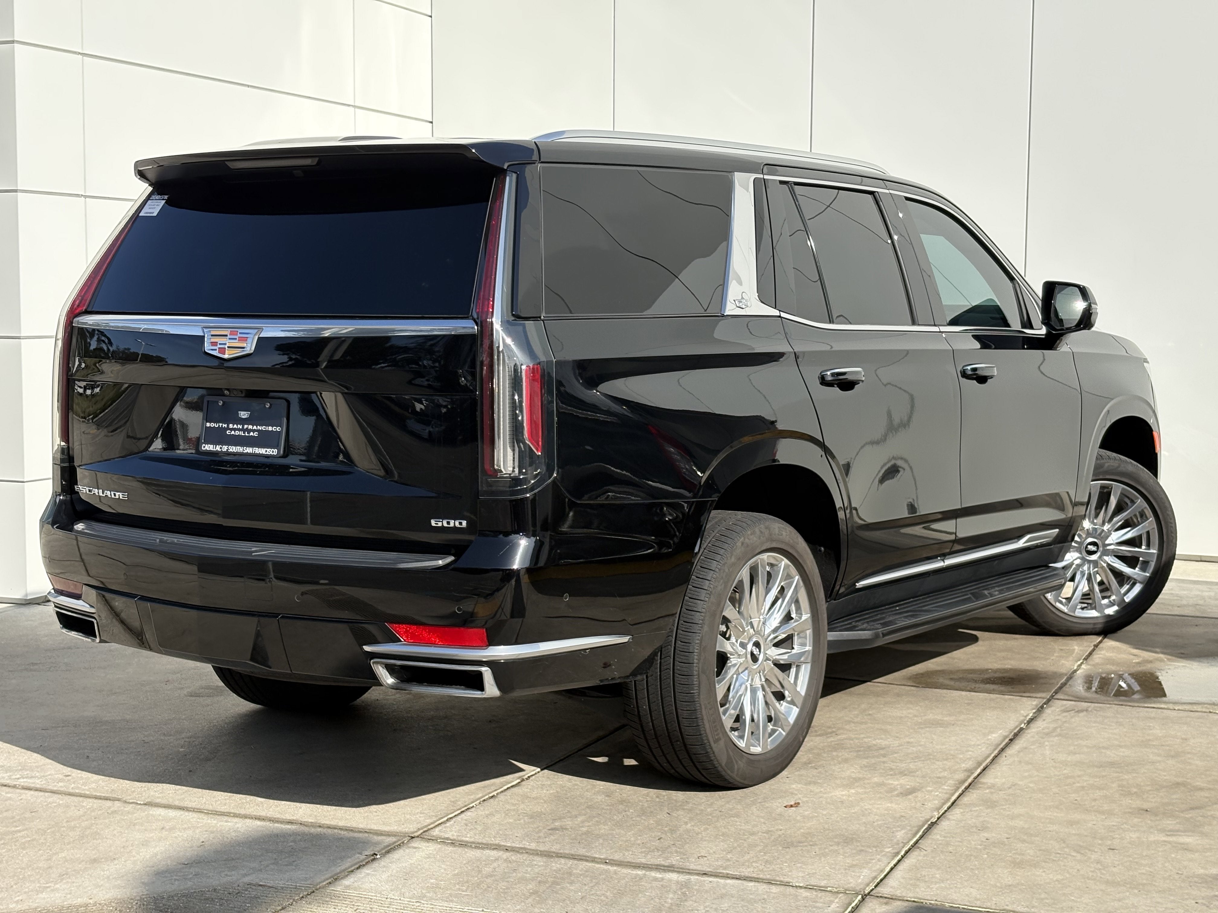 2022 Cadillac Escalade Premium Luxury