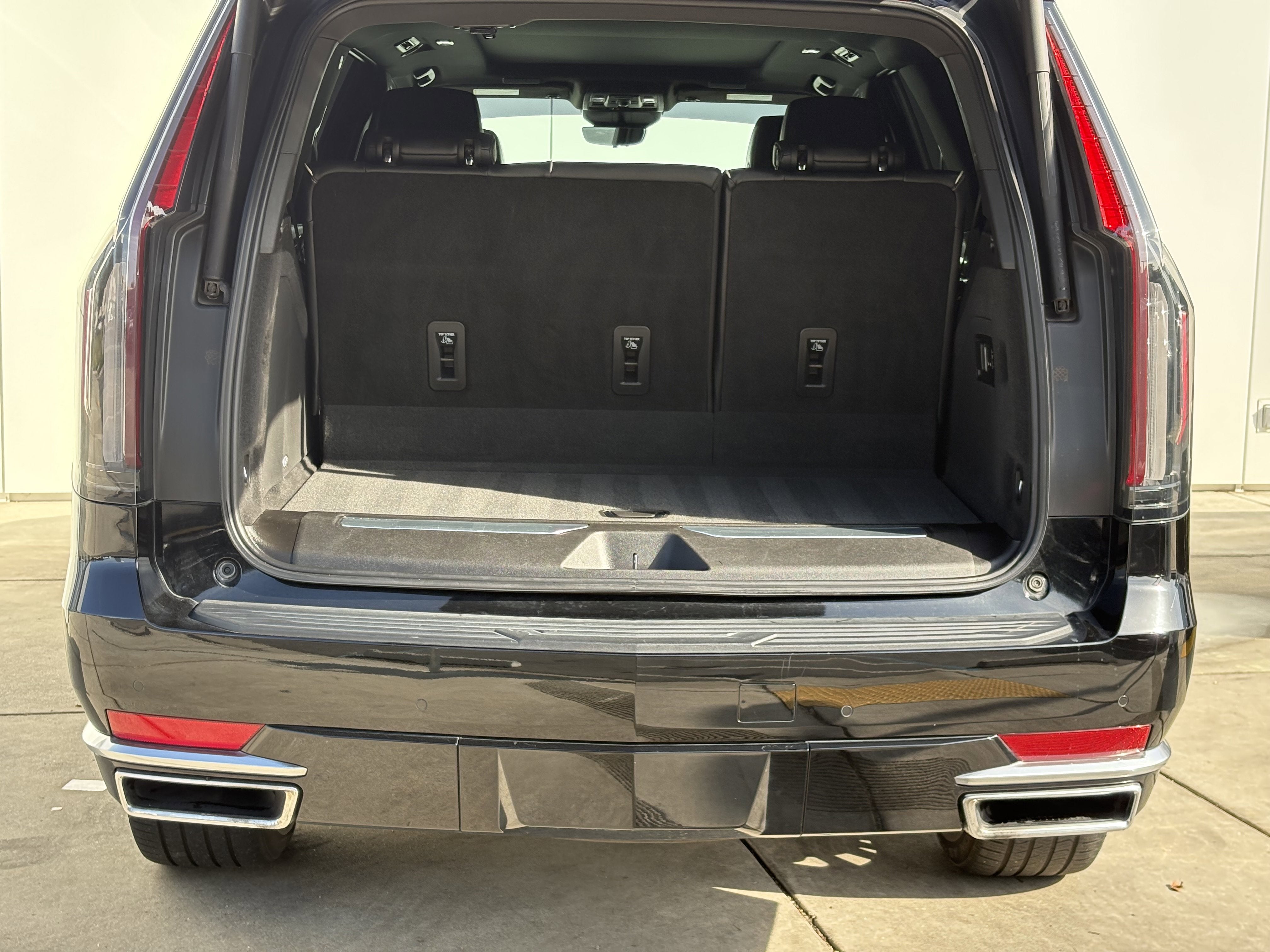 2022 Cadillac Escalade Premium Luxury