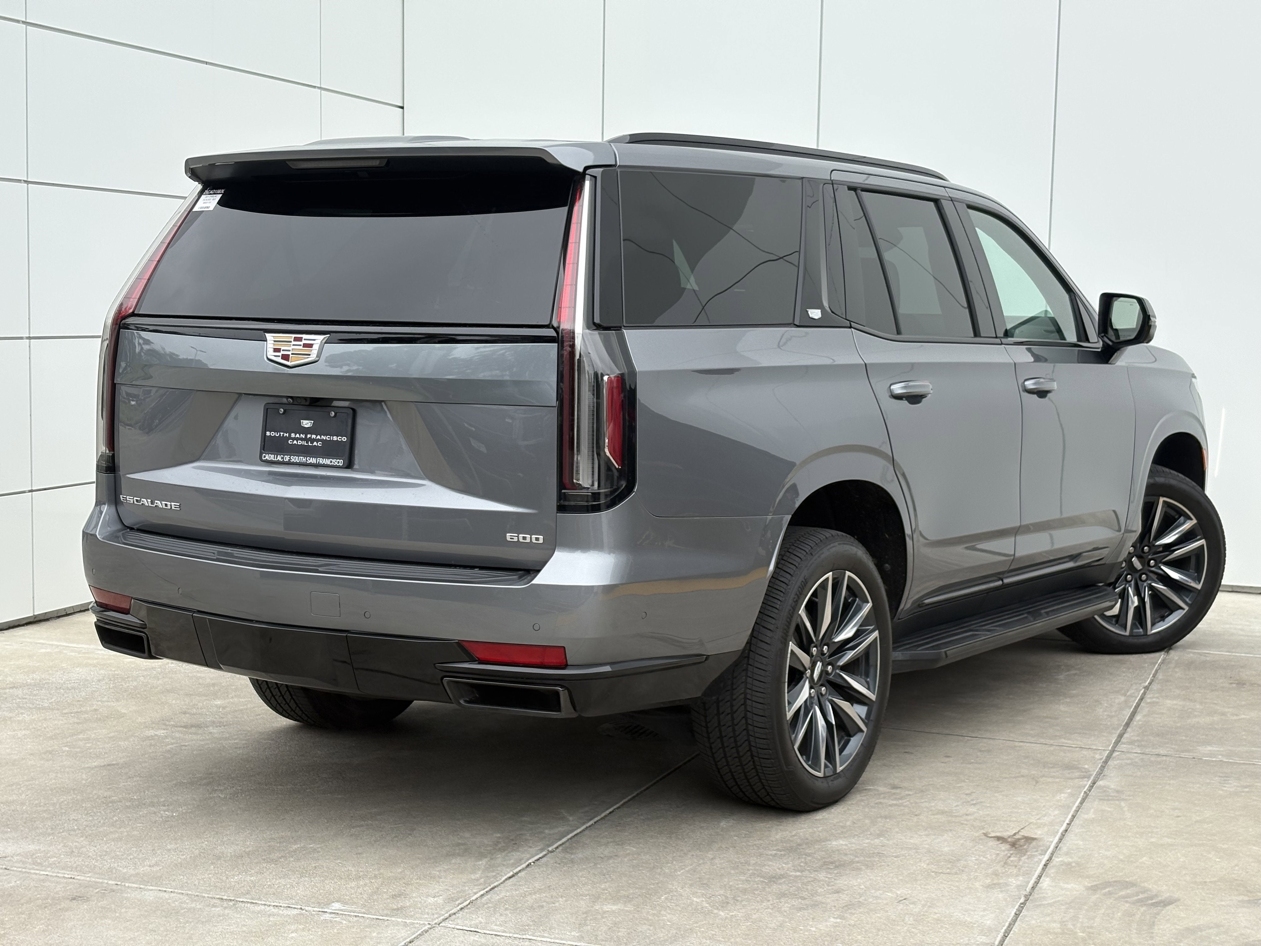 2021 Cadillac Escalade Sport