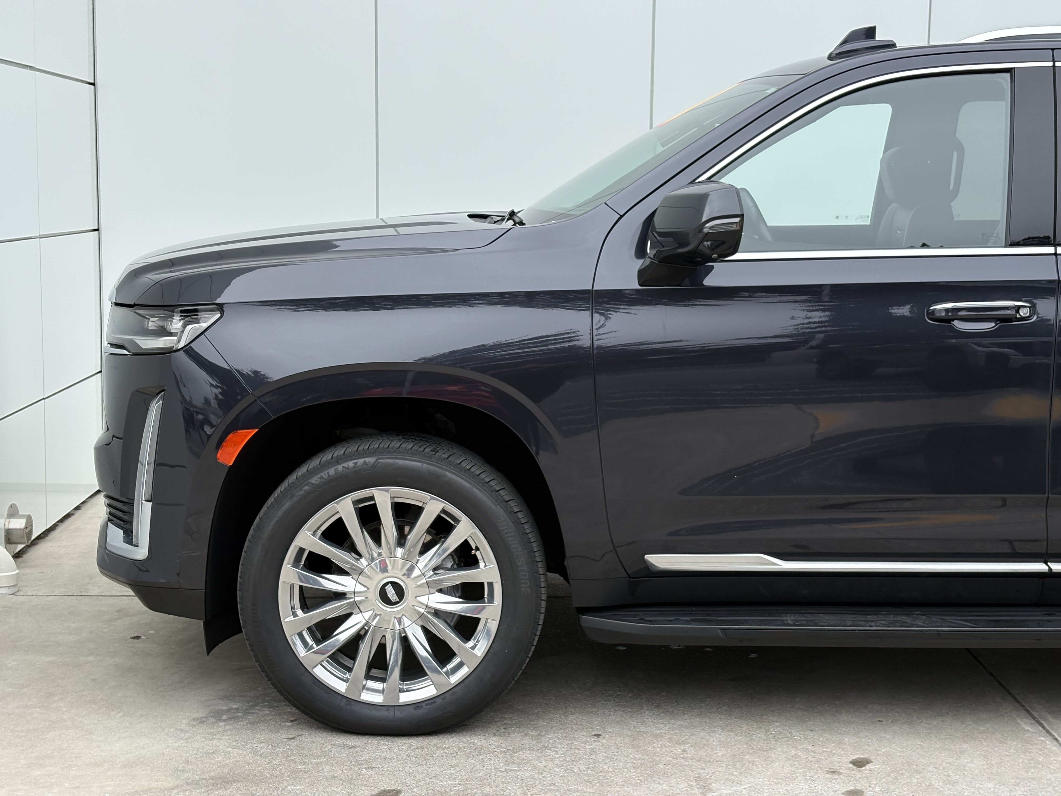 2024 Cadillac Escalade ESV Premium Luxury