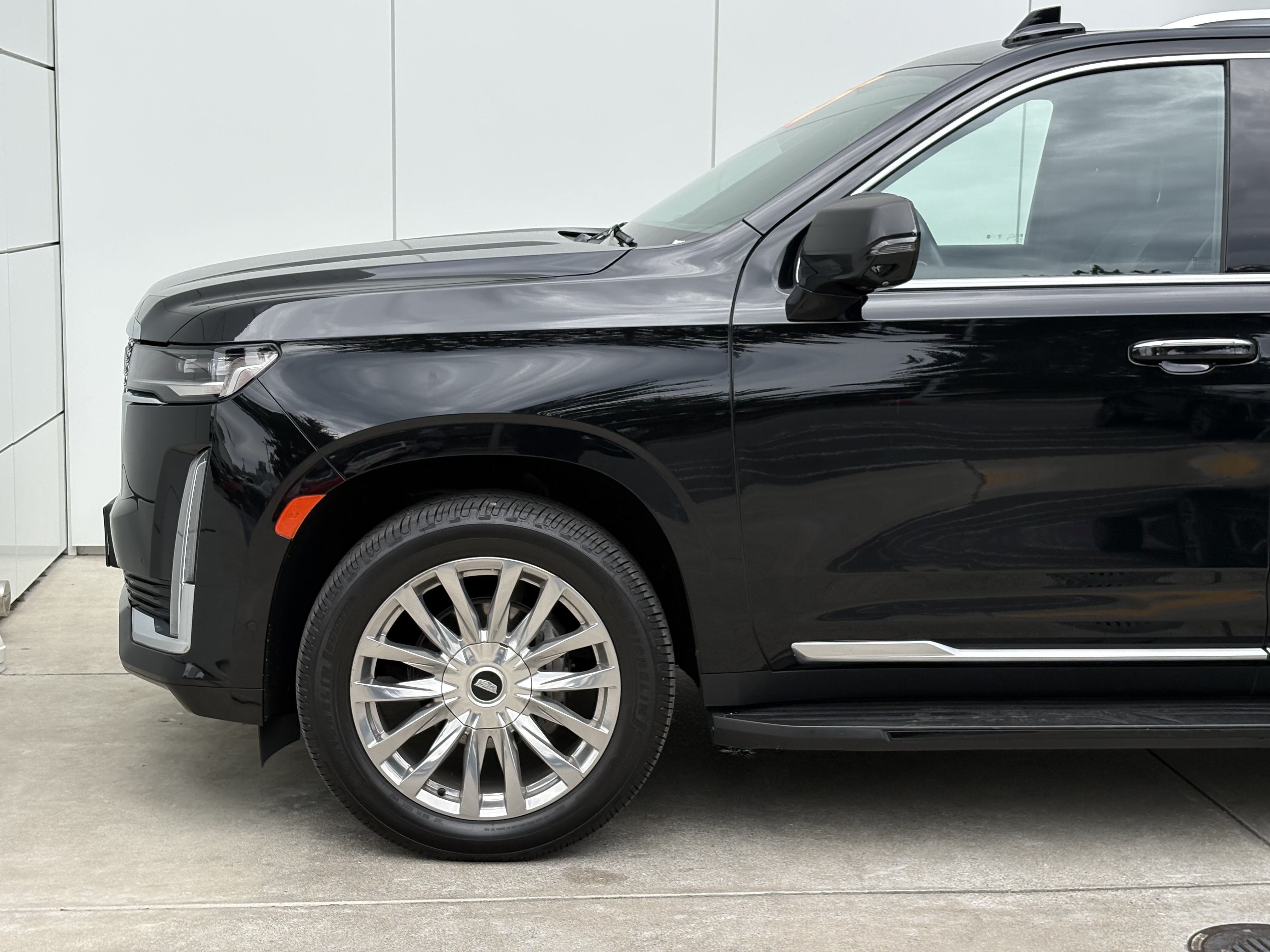 2022 Cadillac Escalade ESV Premium Luxury