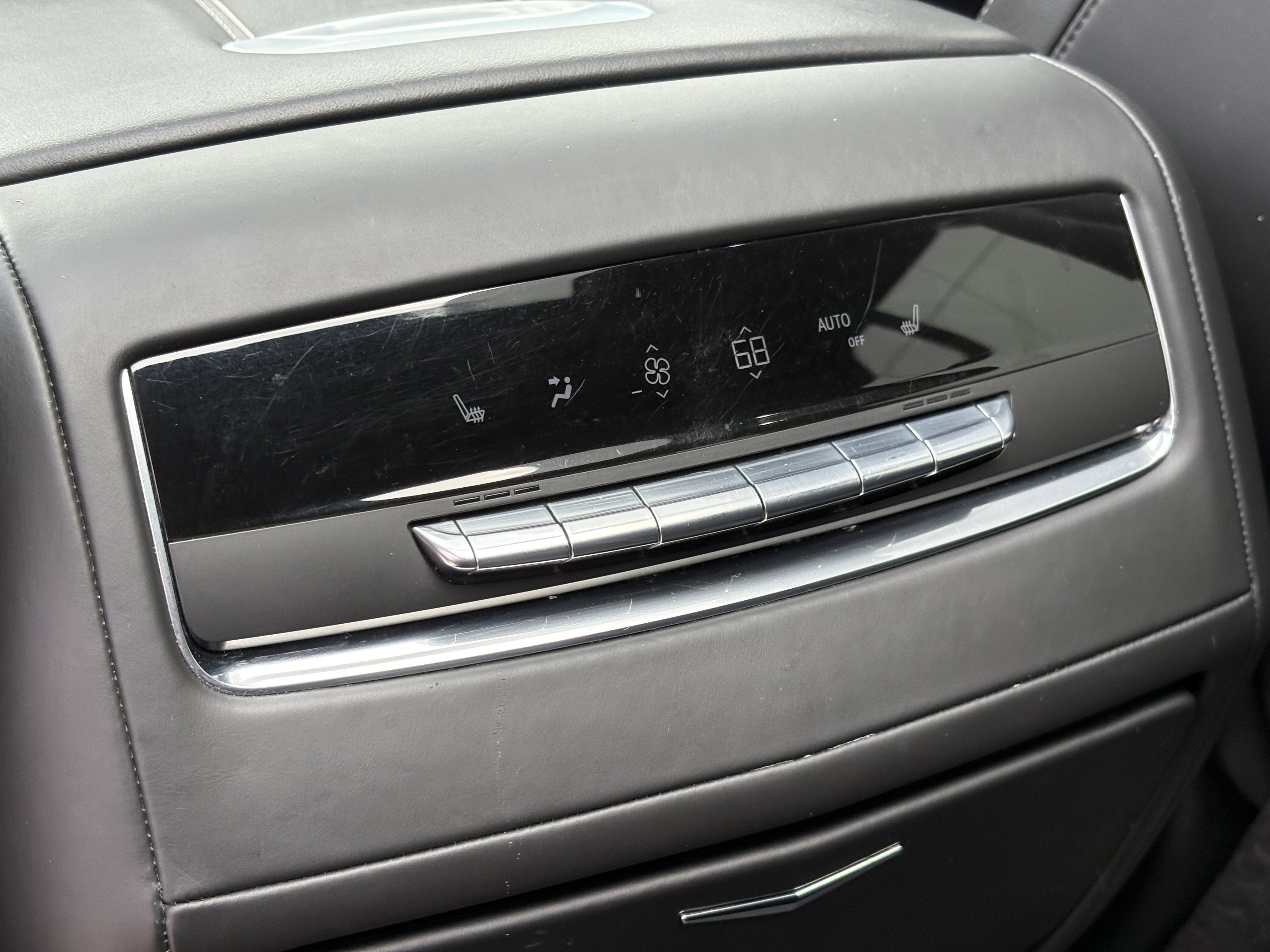 2023 Cadillac Escalade ESV Sport Platinum