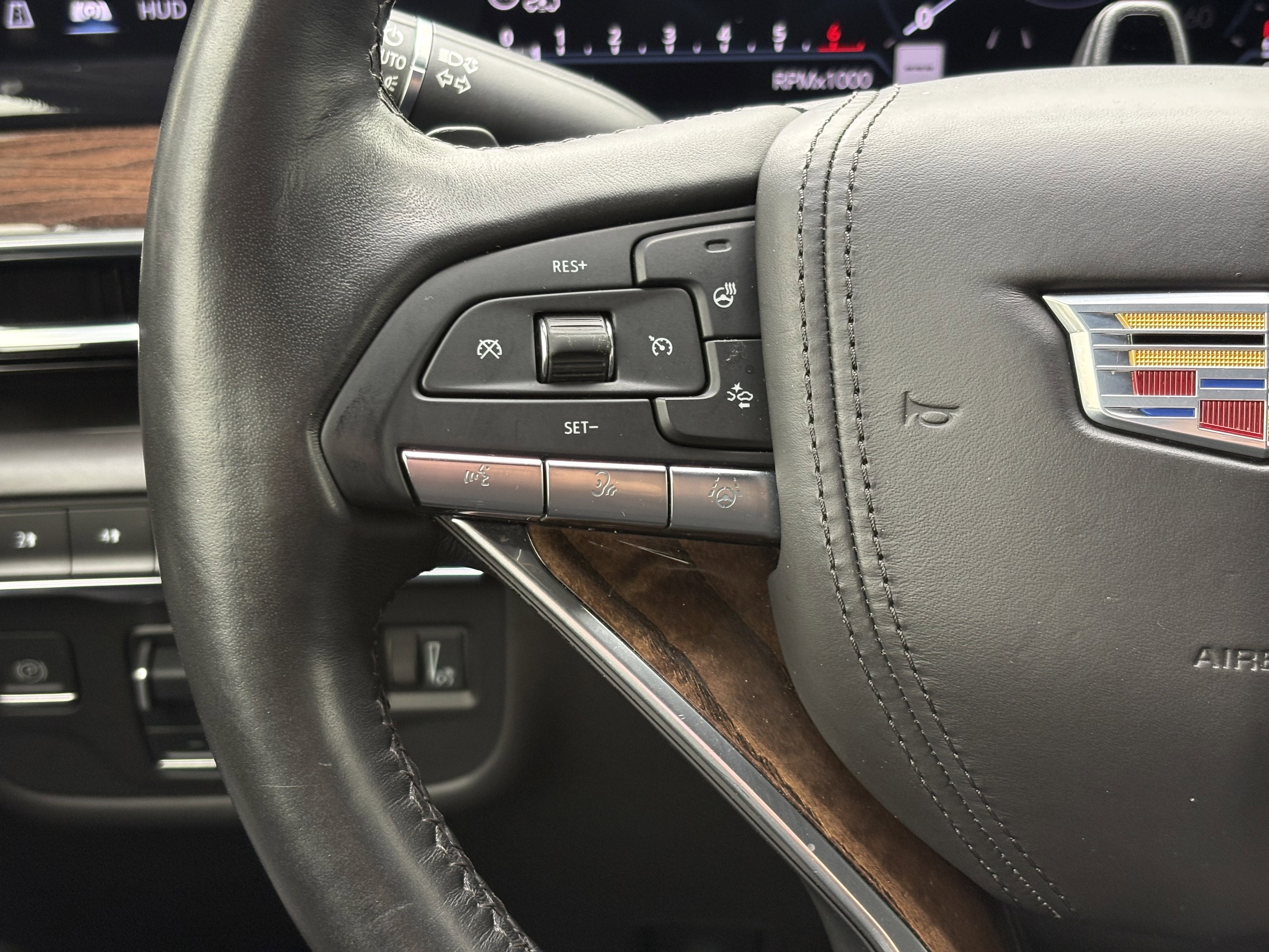 2023 Cadillac Escalade ESV Sport Platinum