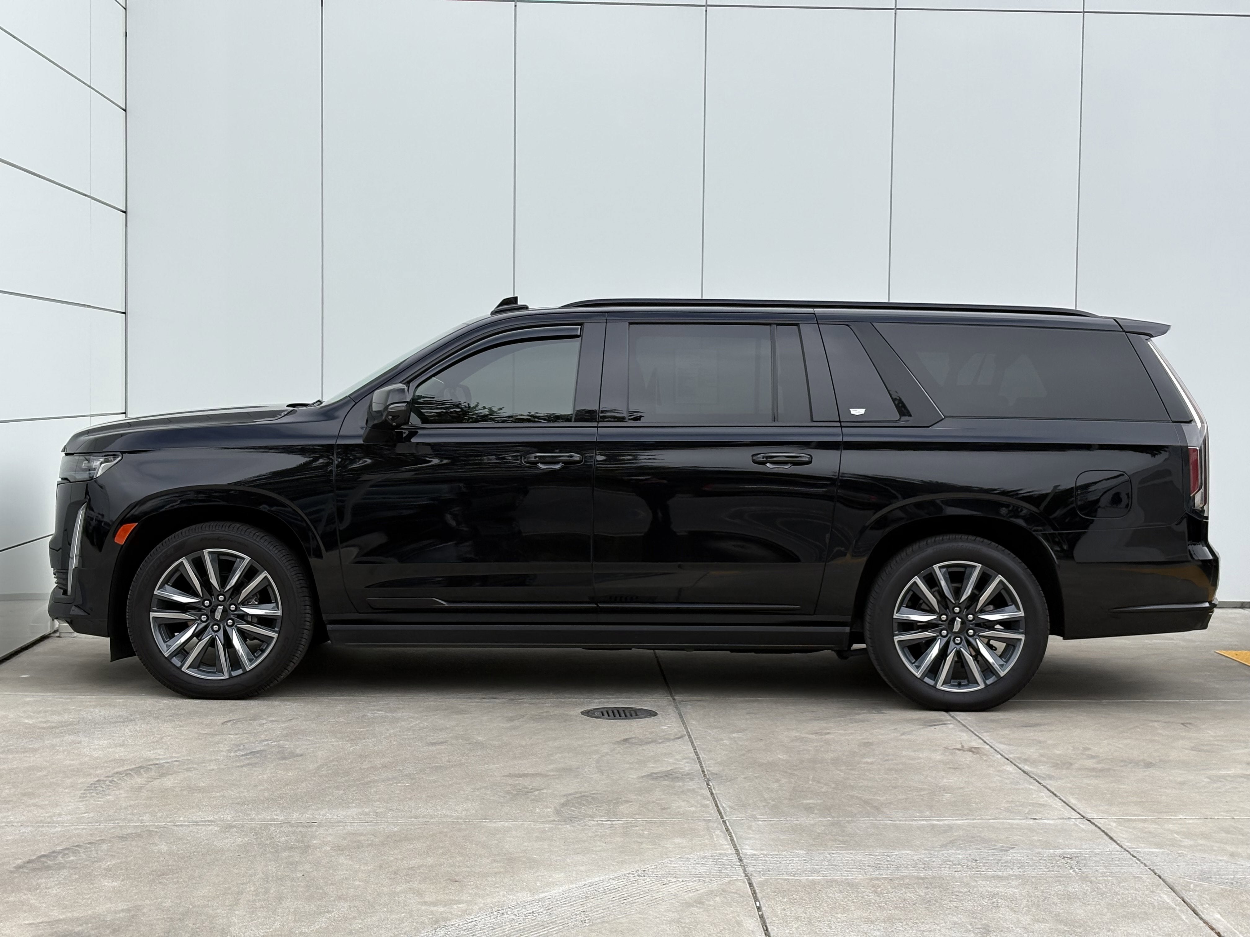 2023 Cadillac Escalade ESV Sport Platinum