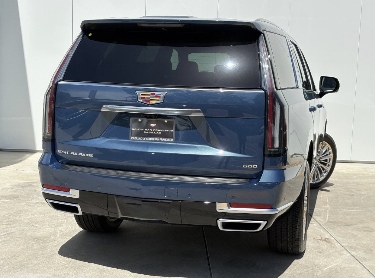 2026 Cadillac Escalade Luxury
