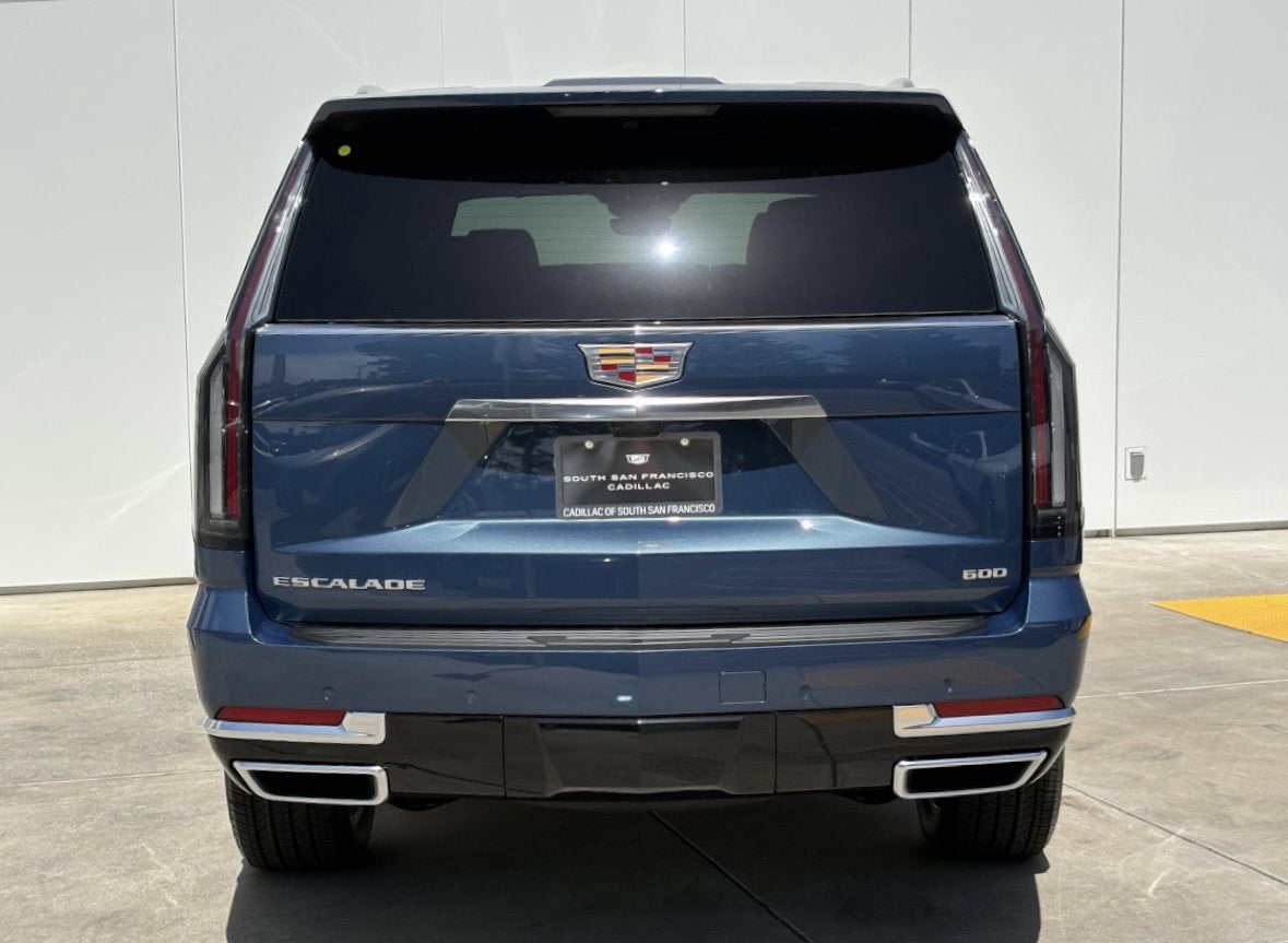 2026 Cadillac Escalade Luxury