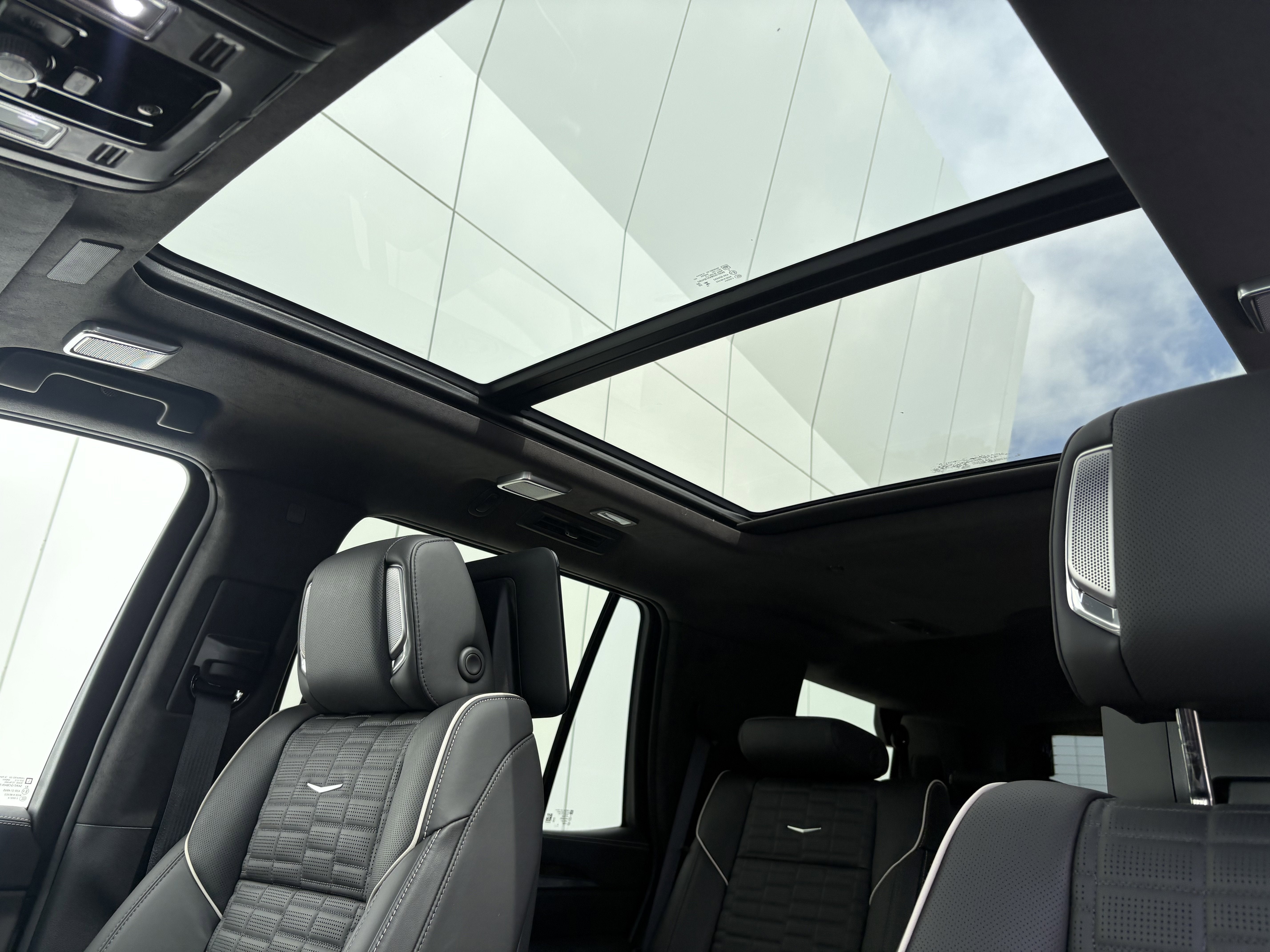 2025 Cadillac Escalade Premium Luxury Platinum