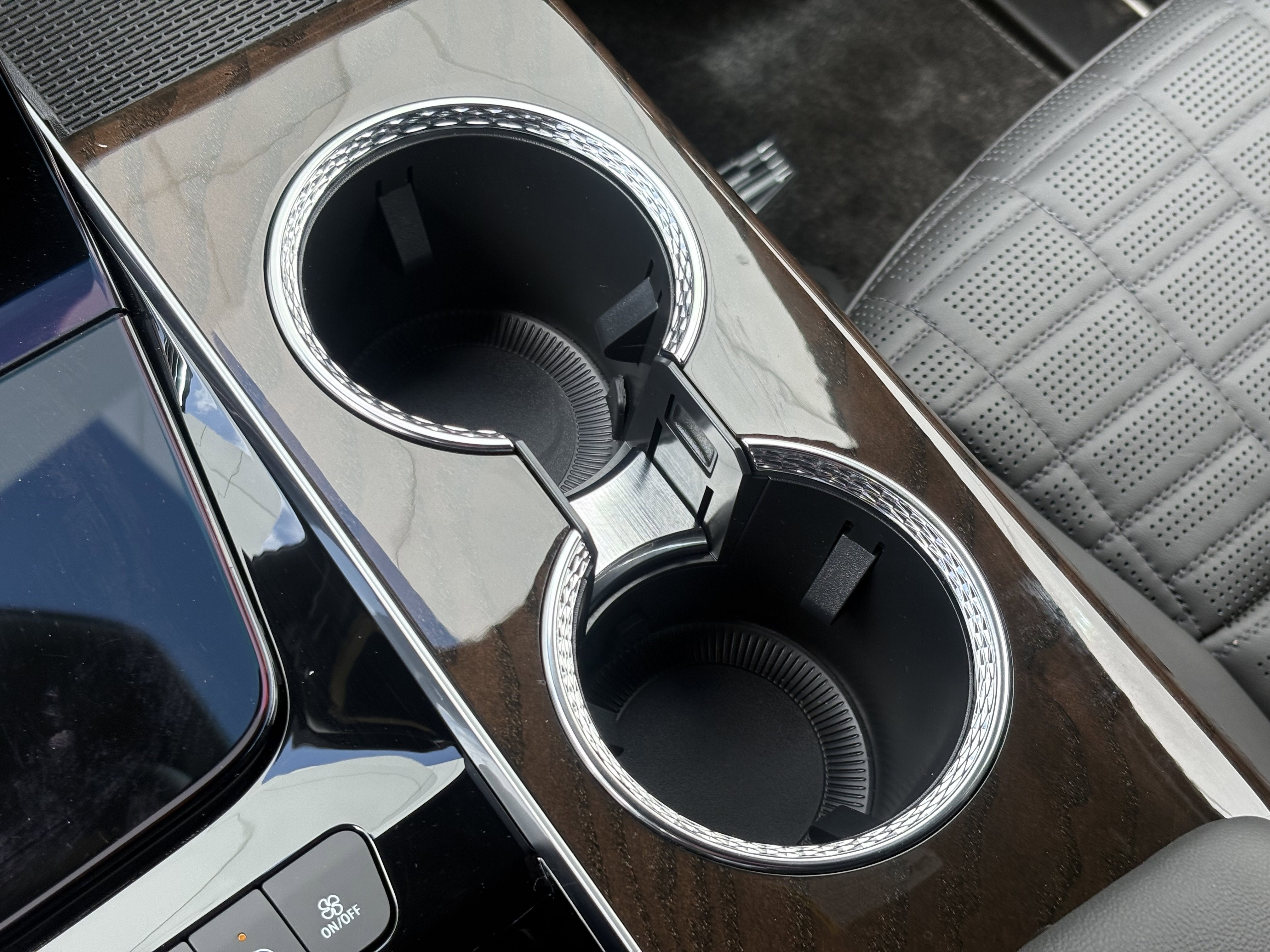 2025 Cadillac Escalade Premium Luxury Platinum