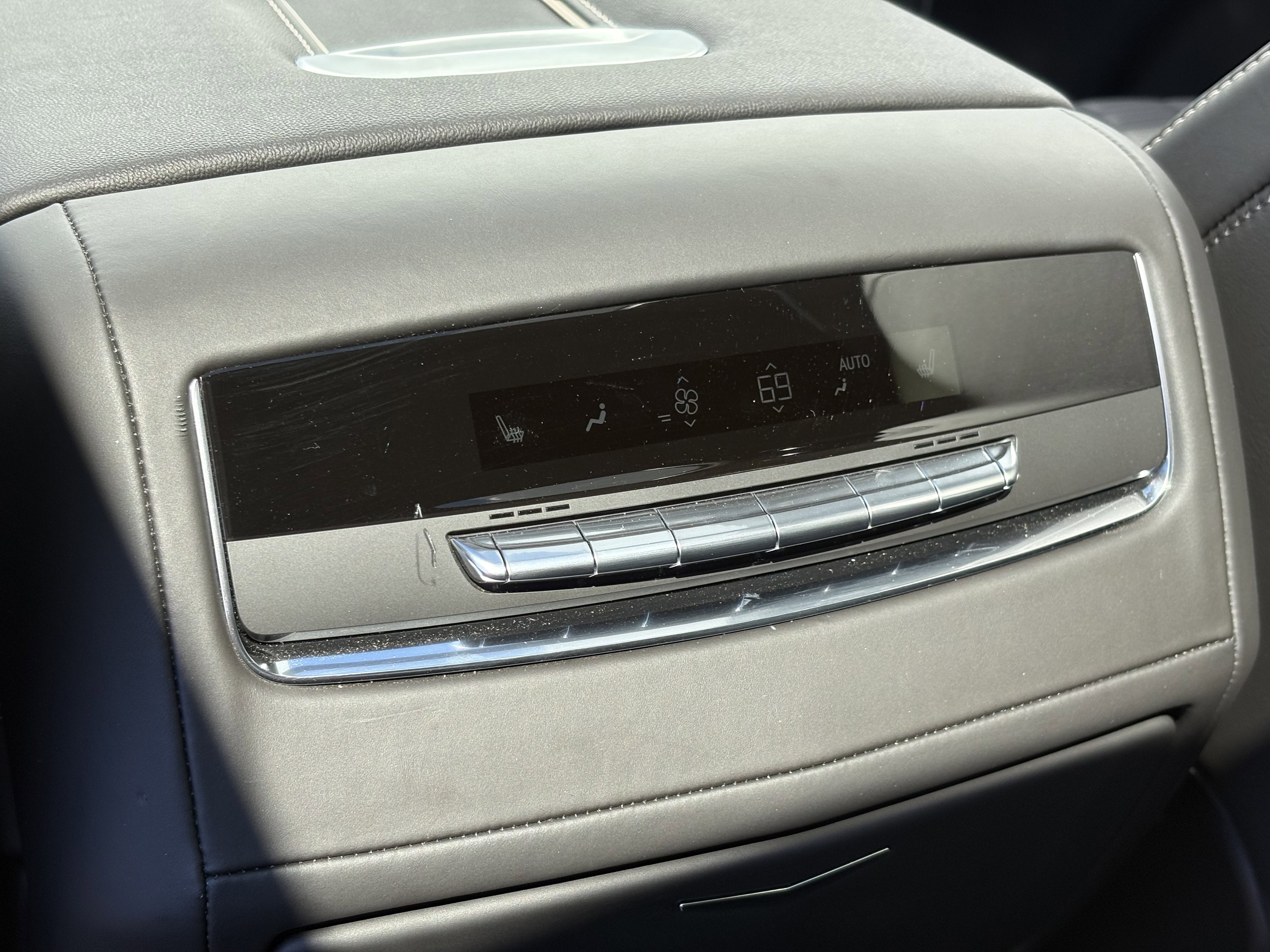 2025 Cadillac Escalade Premium Luxury Platinum