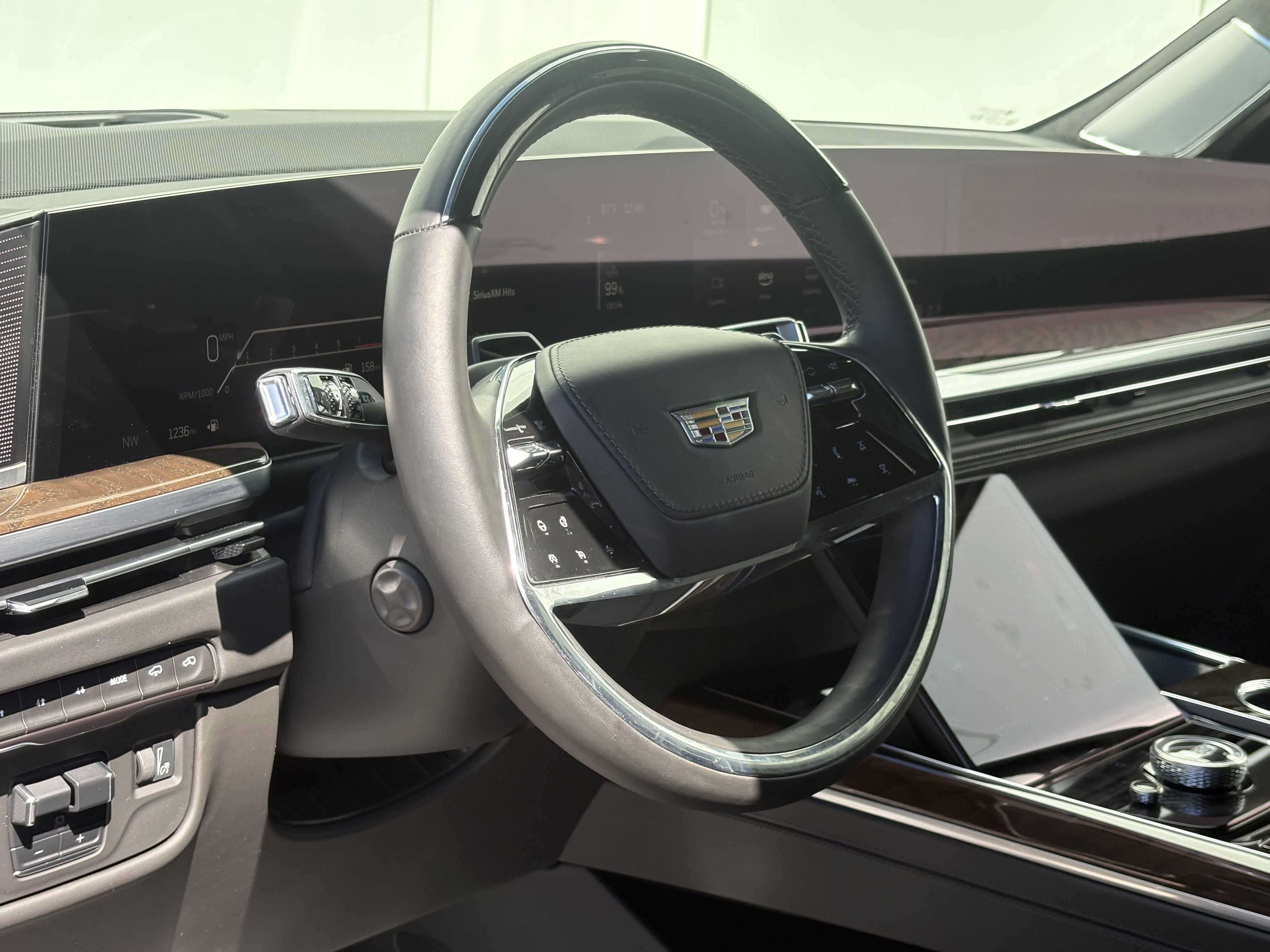 2025 Cadillac Escalade Premium Luxury Platinum