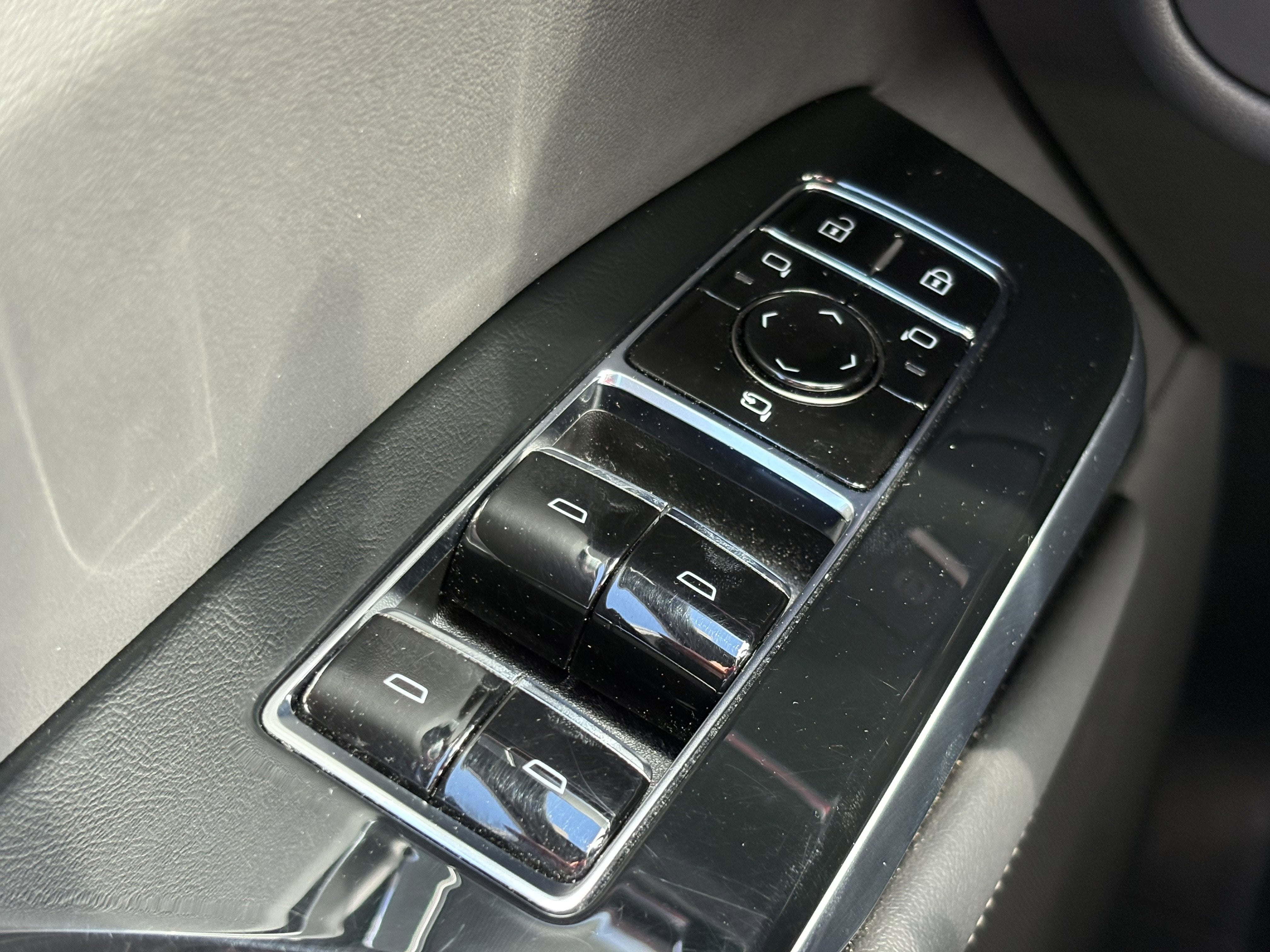 2025 Cadillac Escalade ESV Premium Luxury
