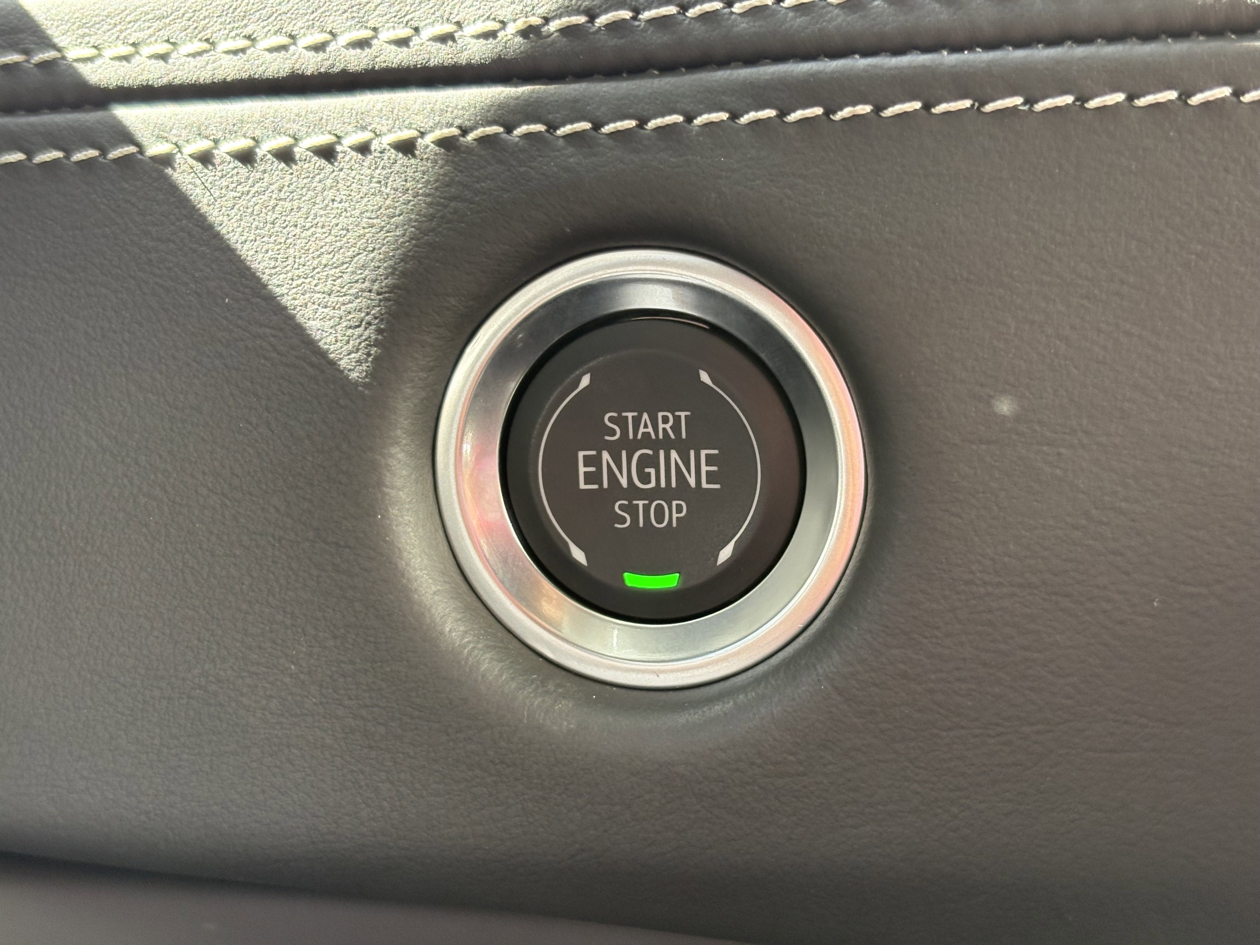 2025 Cadillac Escalade ESV Premium Luxury Platinum