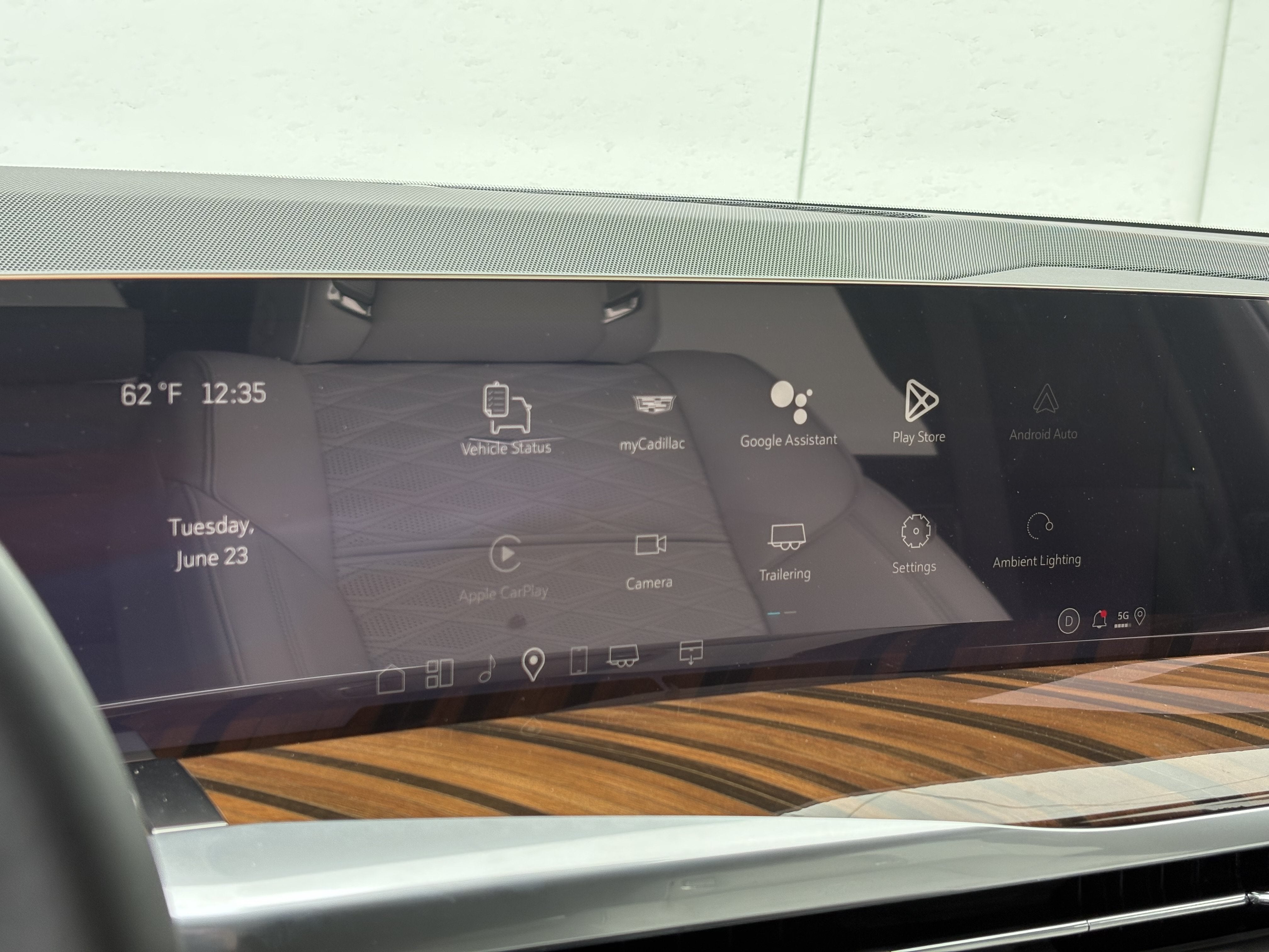 2026 Cadillac Escalade ESV Platinum Sport