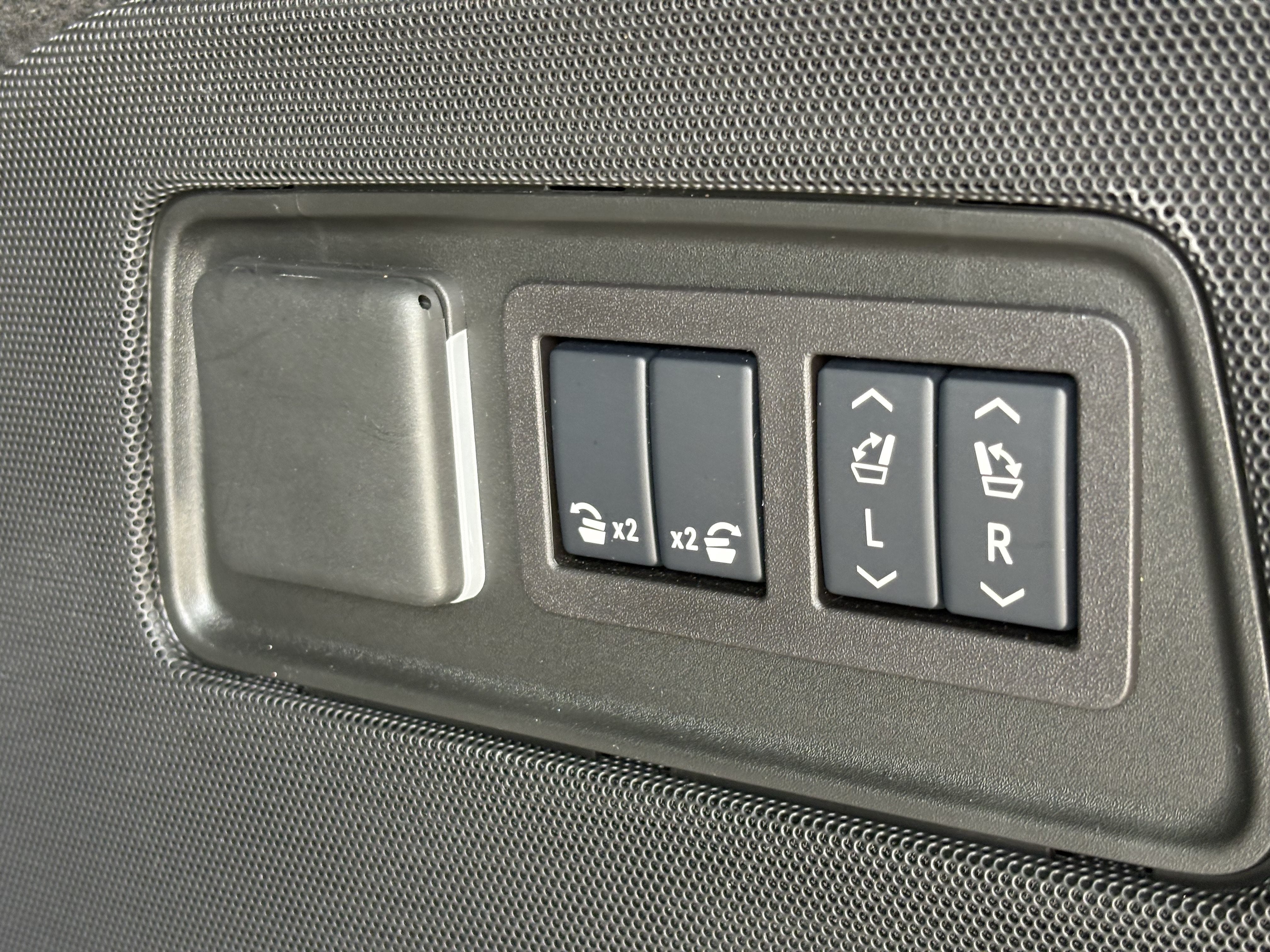 2025 Cadillac Escalade ESV Sport Platinum