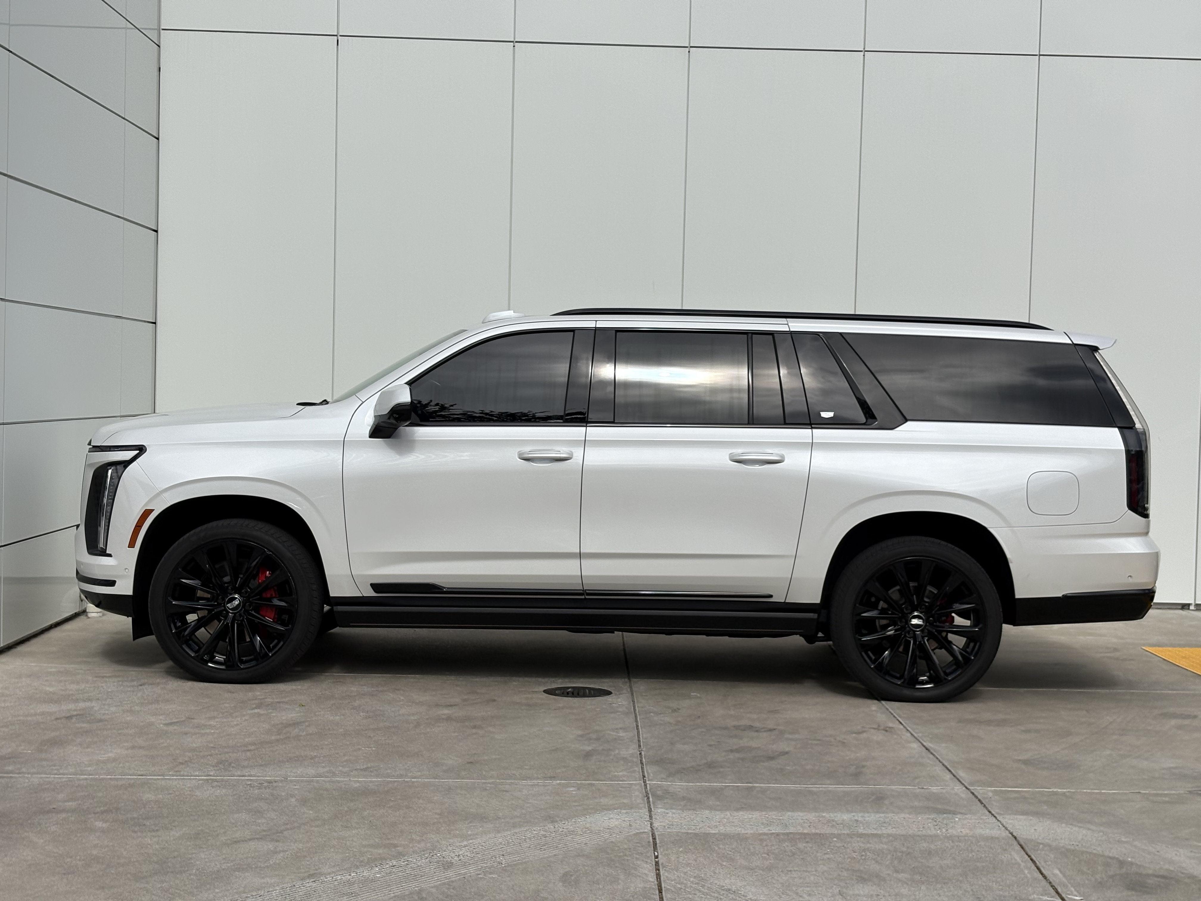 2025 Cadillac Escalade ESV Sport Platinum