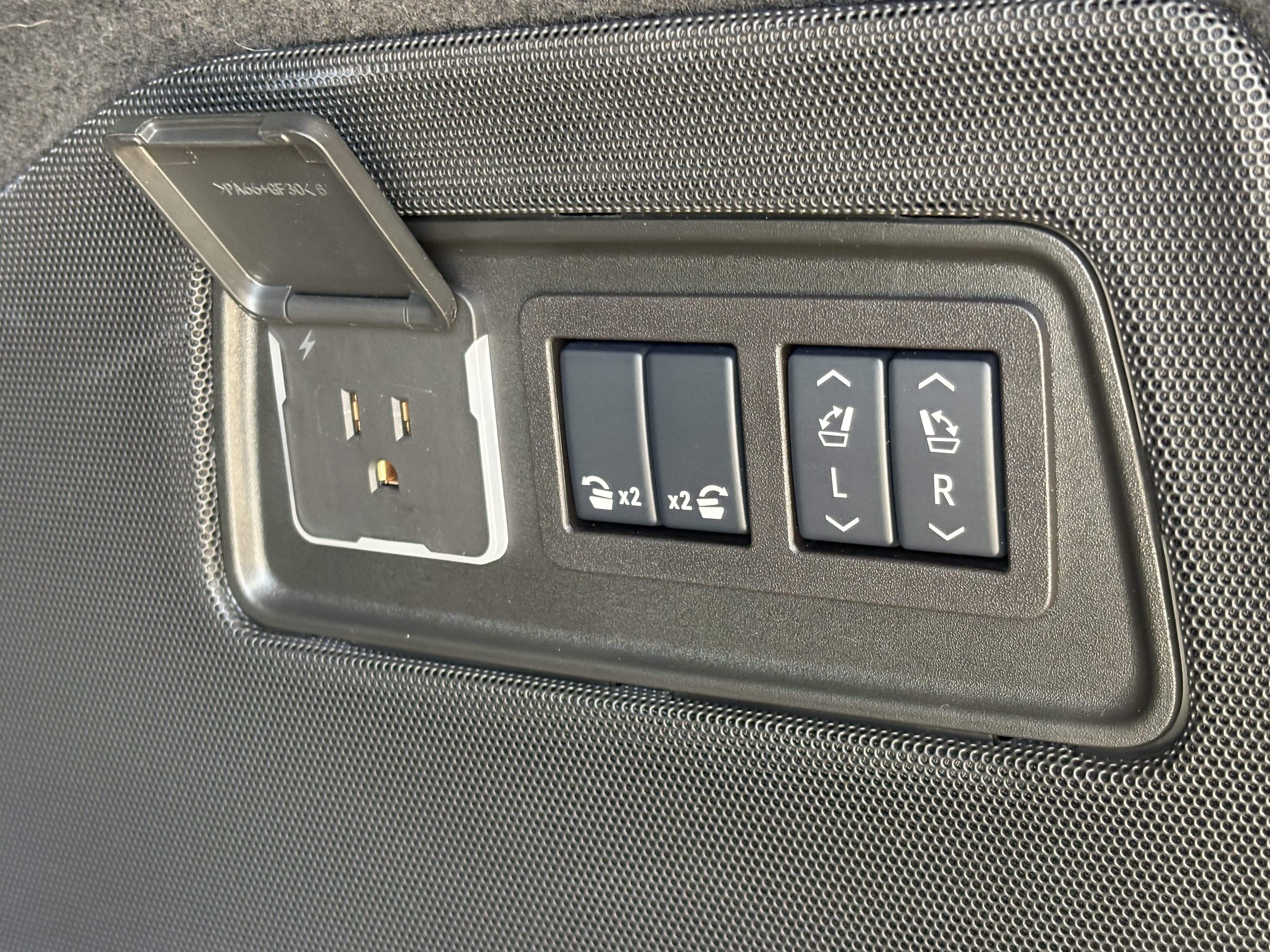 2025 Cadillac Escalade ESV Escalade-V ESV