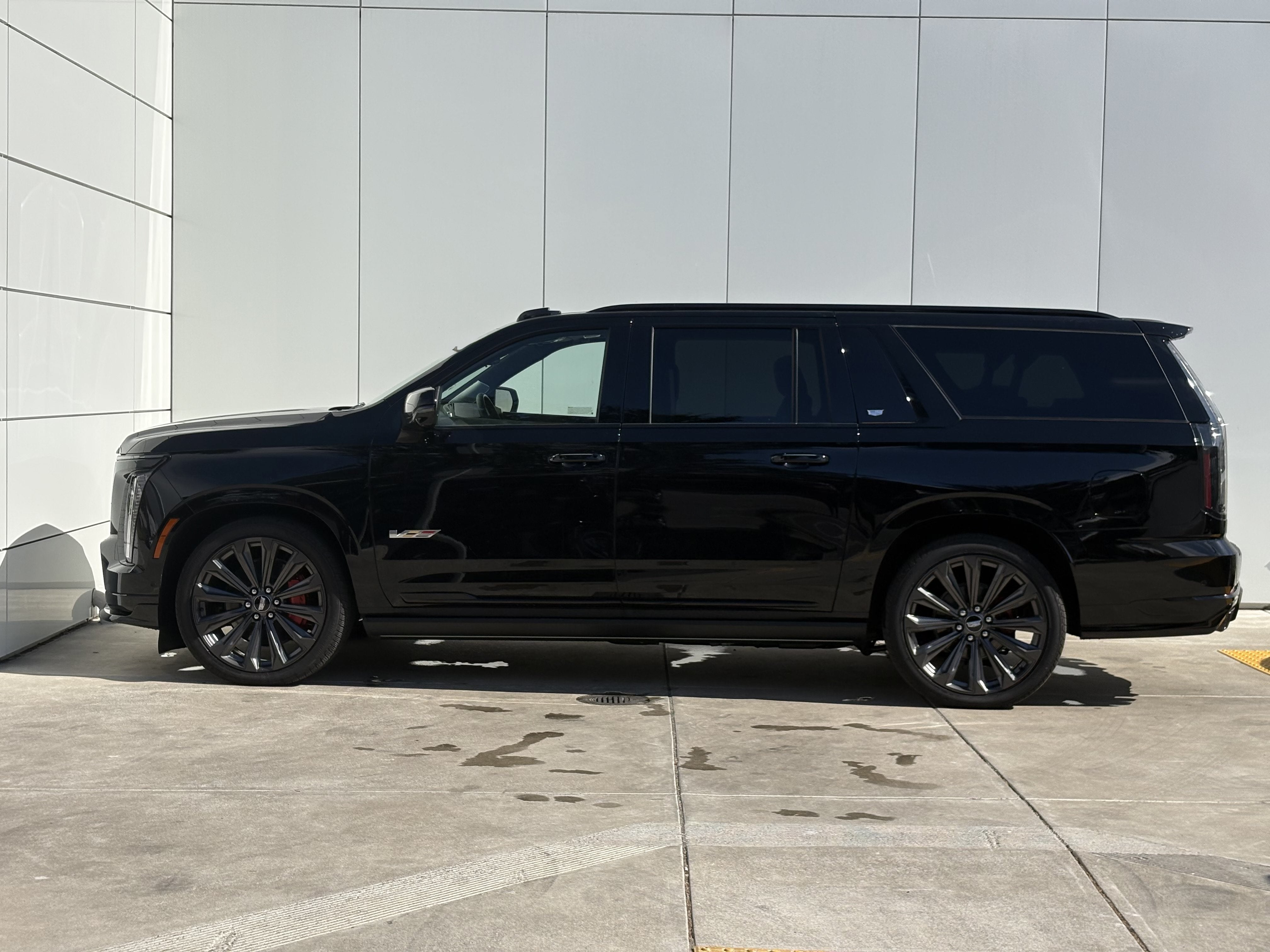 2025 Cadillac Escalade ESV Escalade-V ESV