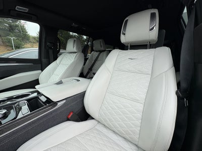 2025 Cadillac Escalade ESV Escalade-V ESV