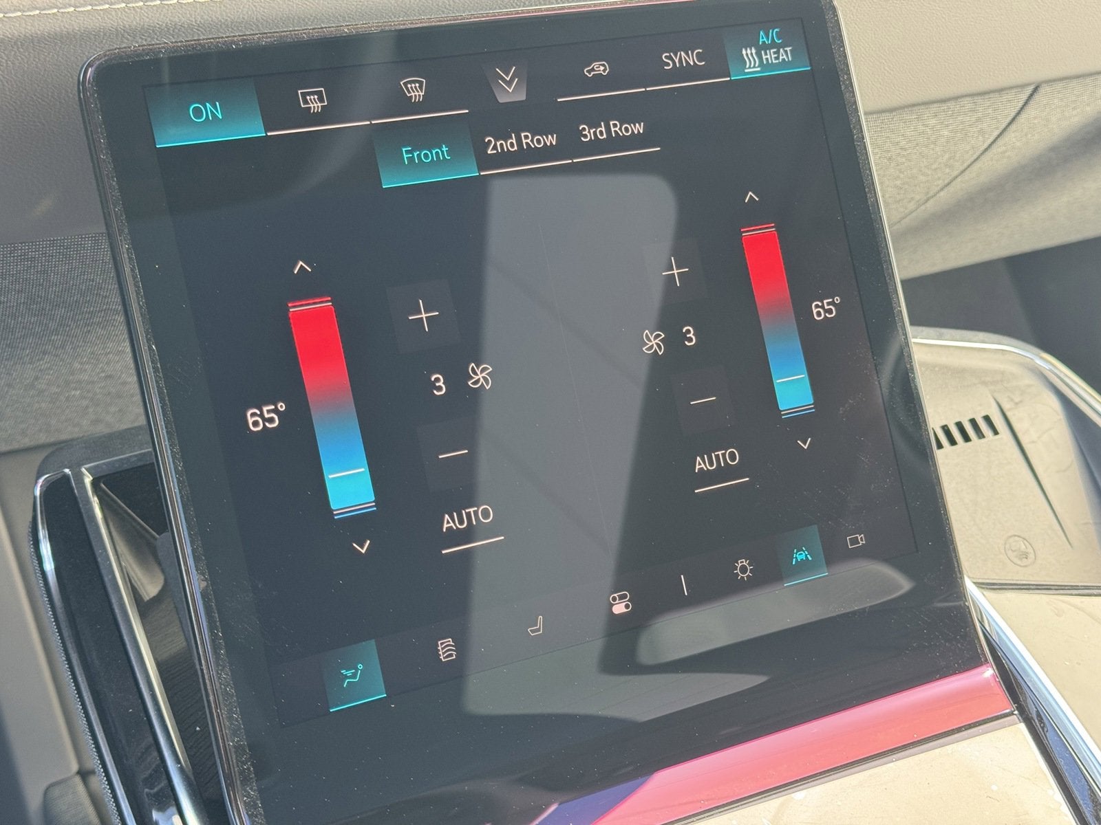 2025 Cadillac ESCALADE IQ Luxury 1