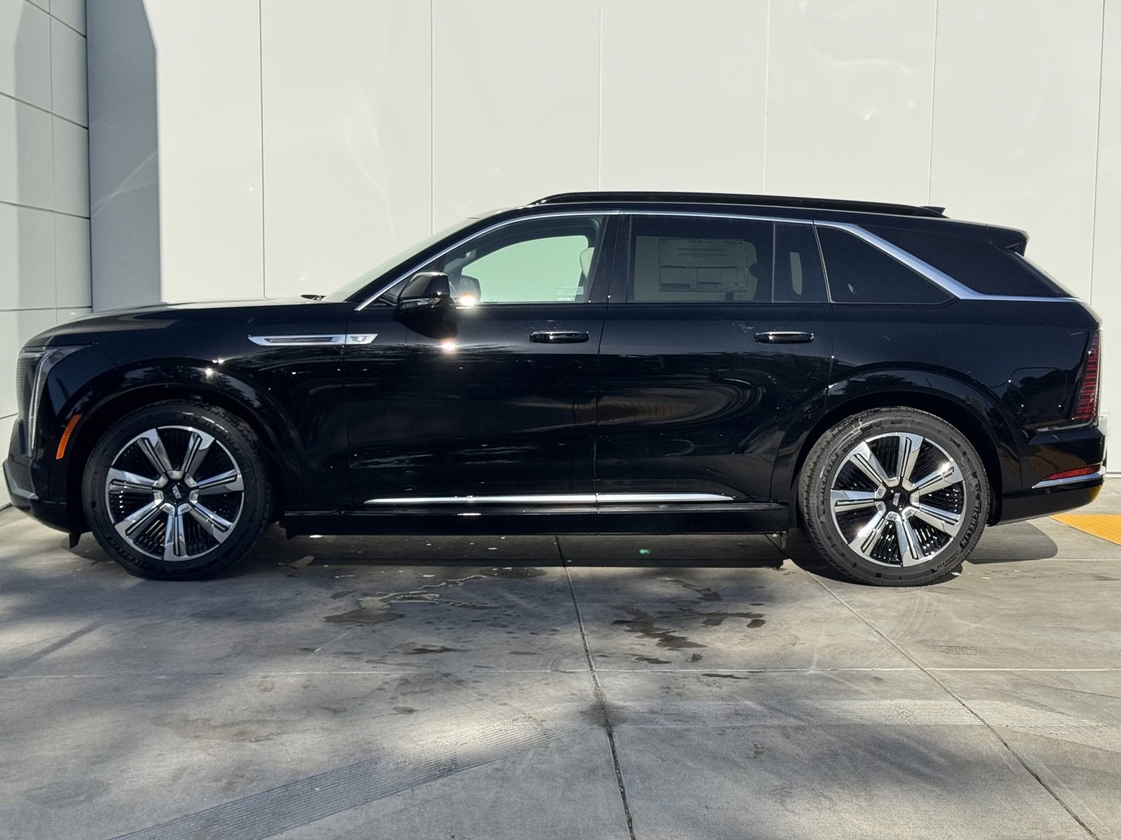 2025 Cadillac ESCALADE IQ Luxury 1