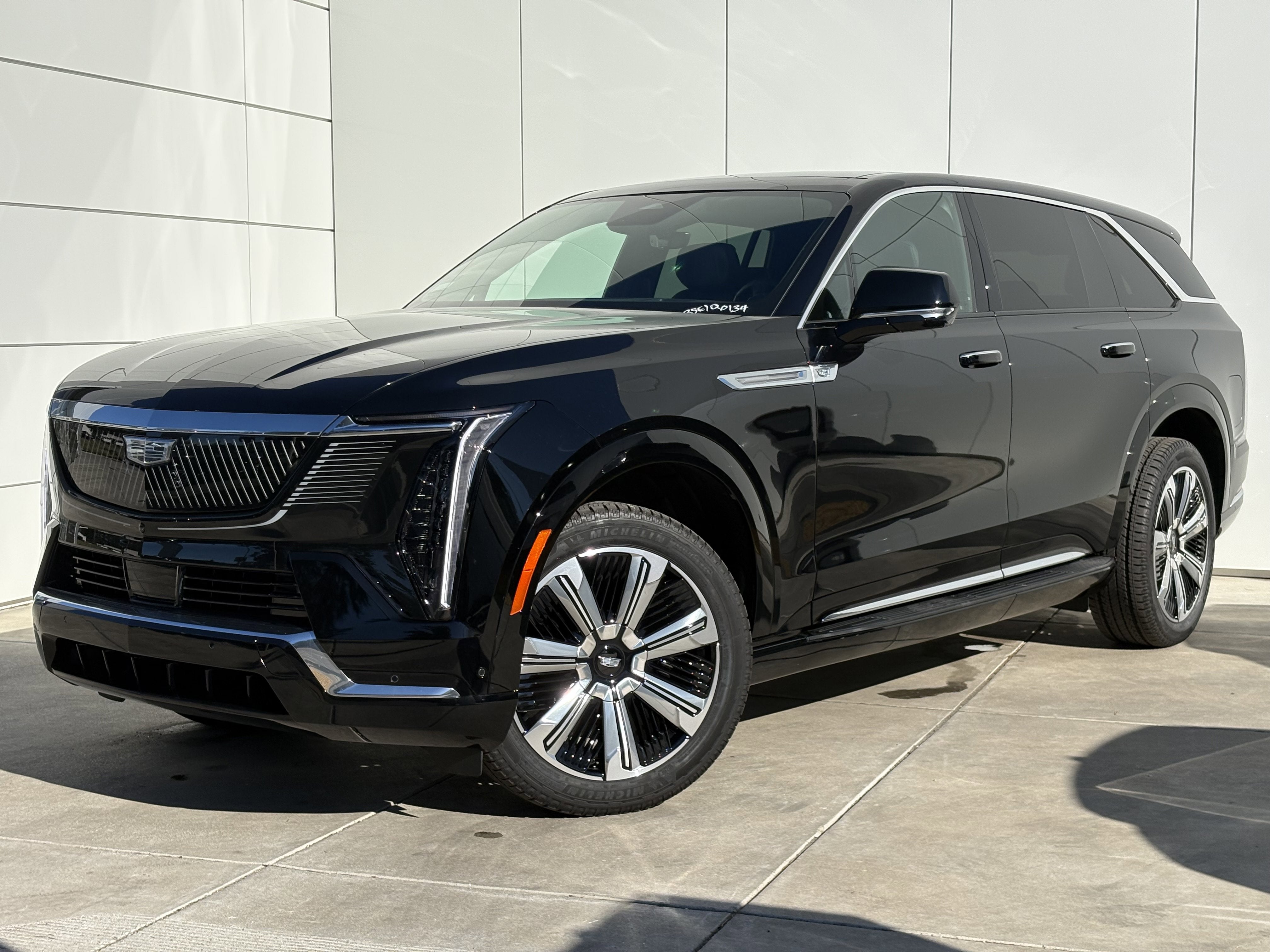 2025 Cadillac ESCALADE IQ Luxury 1