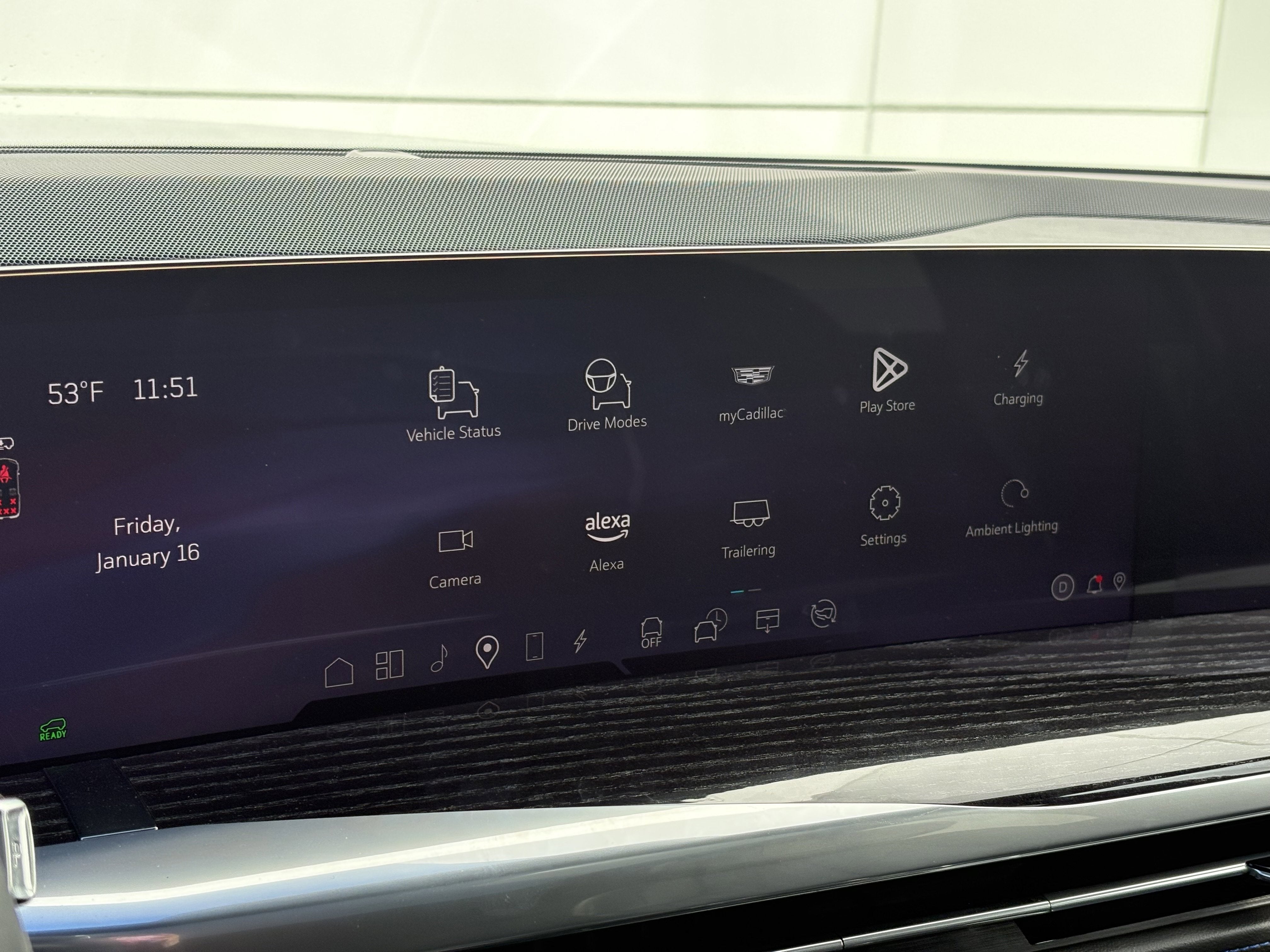 2025 Cadillac ESCALADE IQ Luxury 1