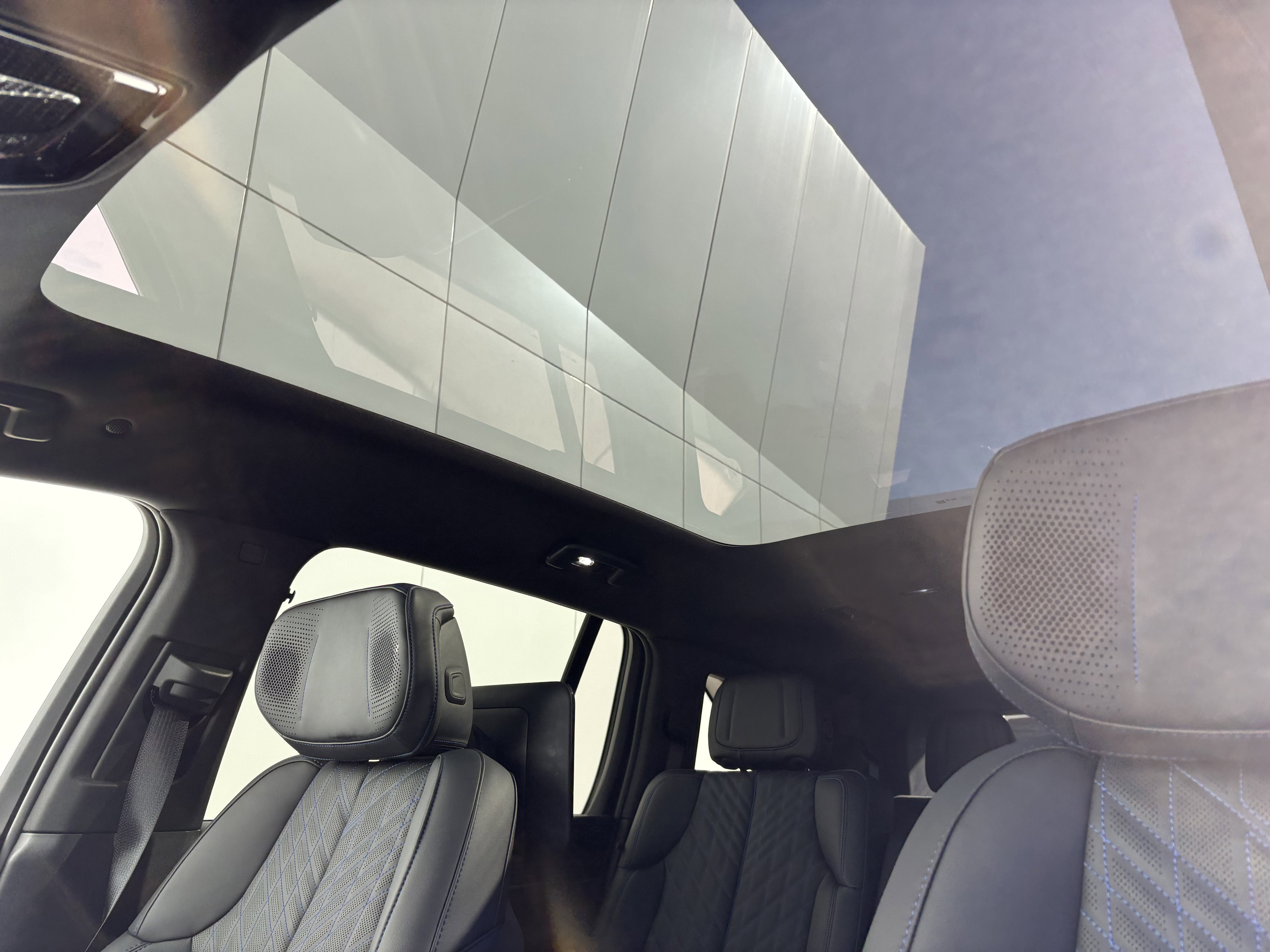 2025 Cadillac ESCALADE IQ Luxury 1