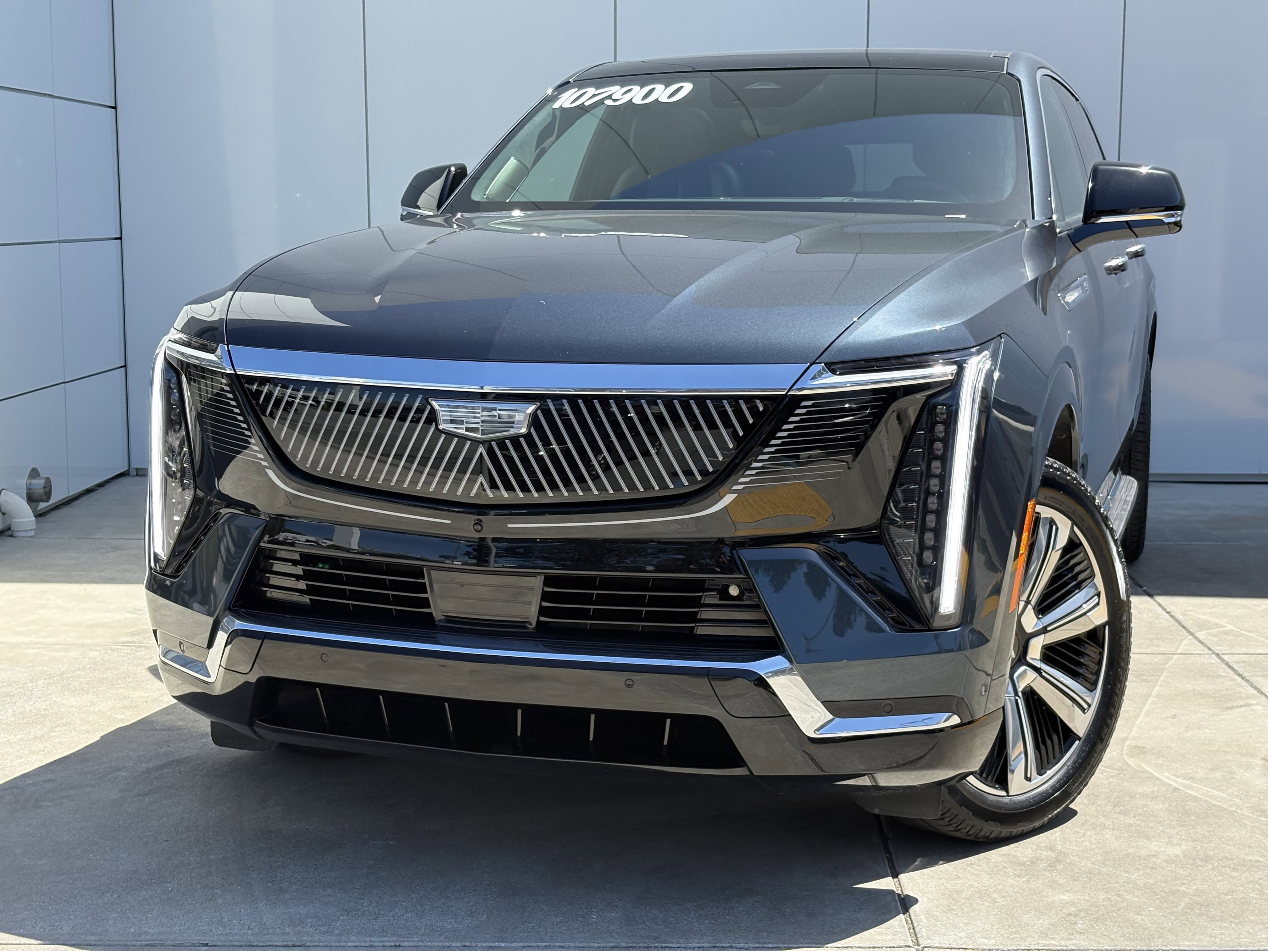 2025 Cadillac ESCALADE IQ Luxury 2