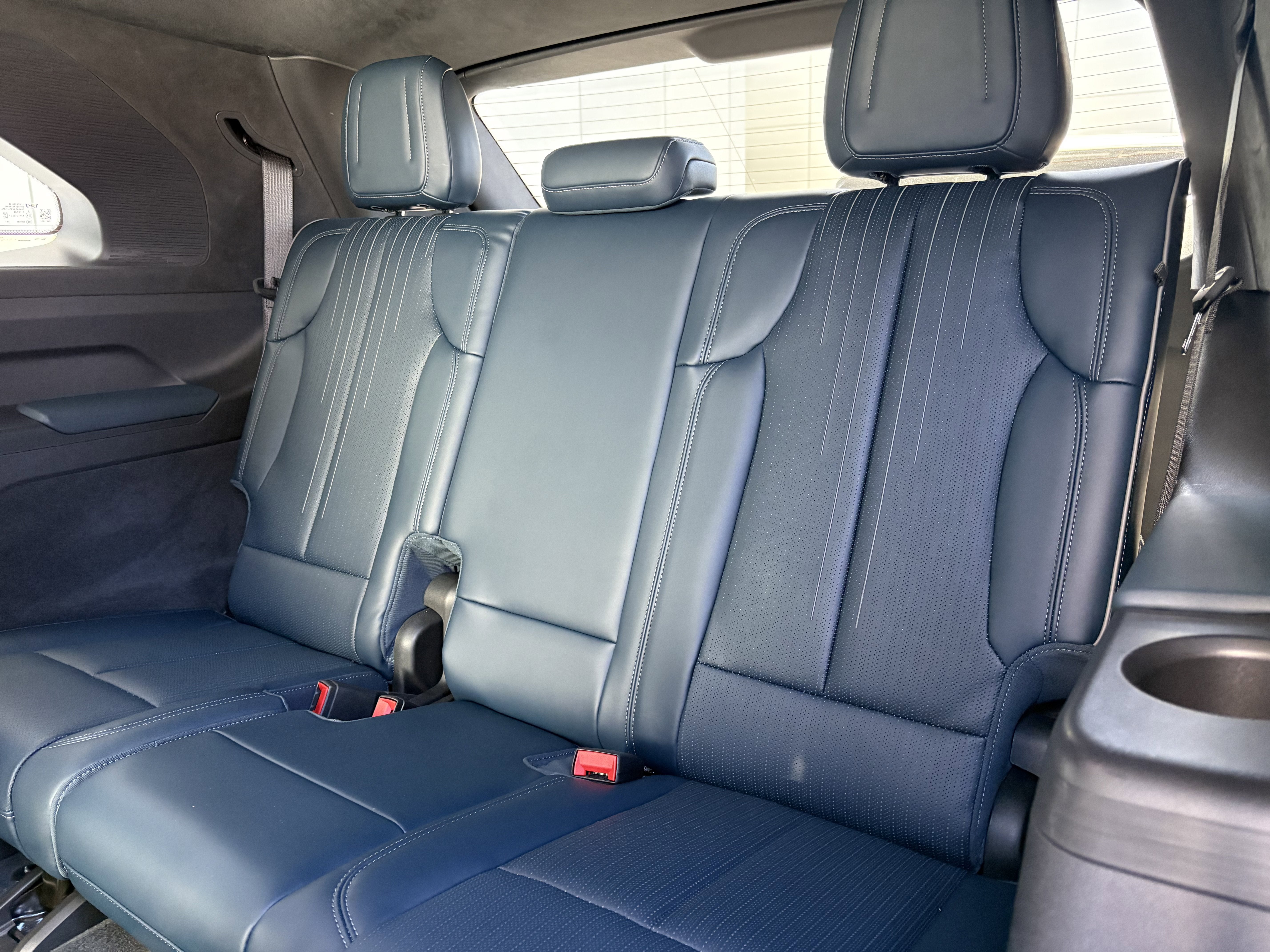 2025 Cadillac ESCALADE IQ Luxury 2