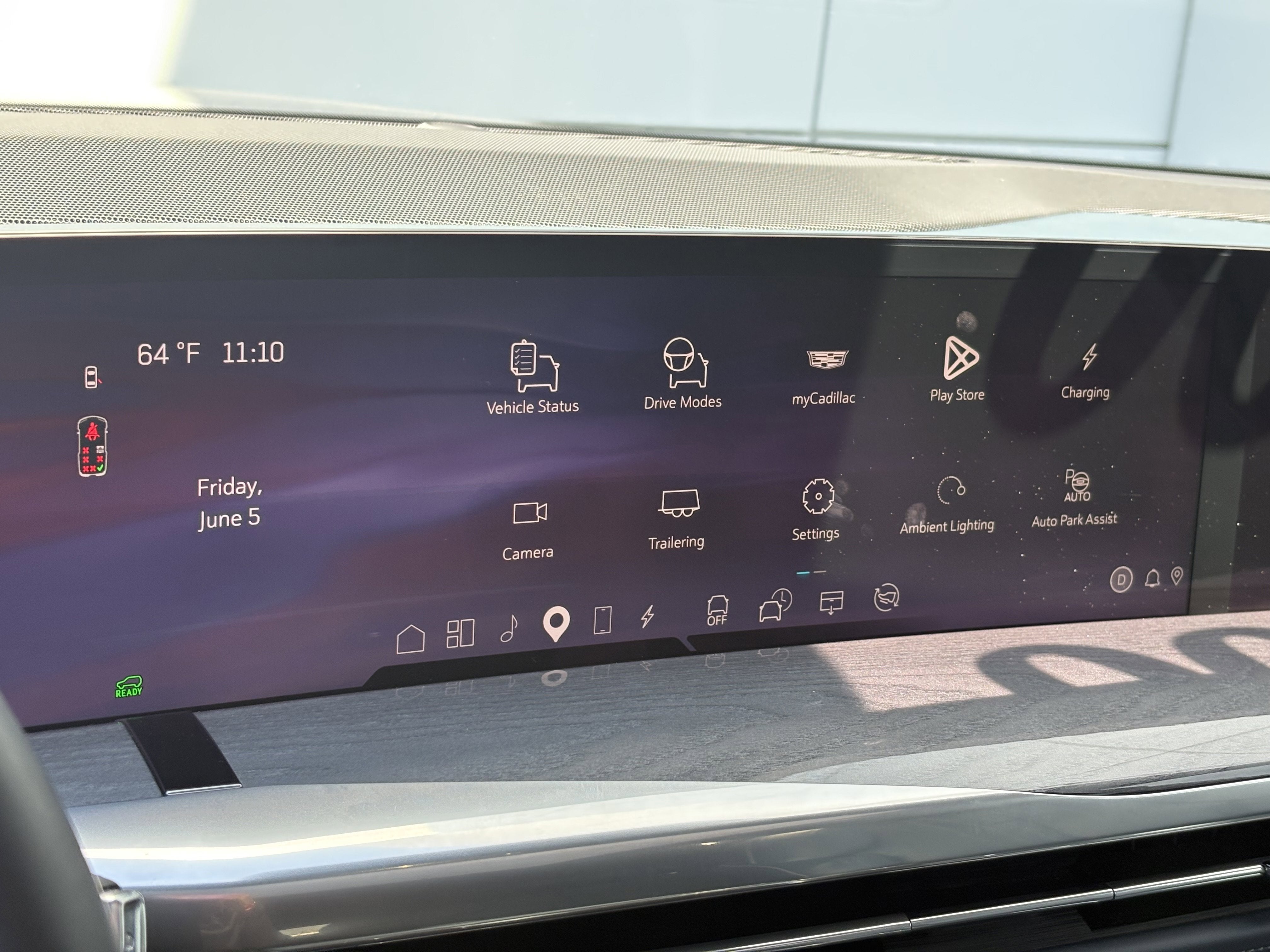2025 Cadillac ESCALADE IQ Luxury 2