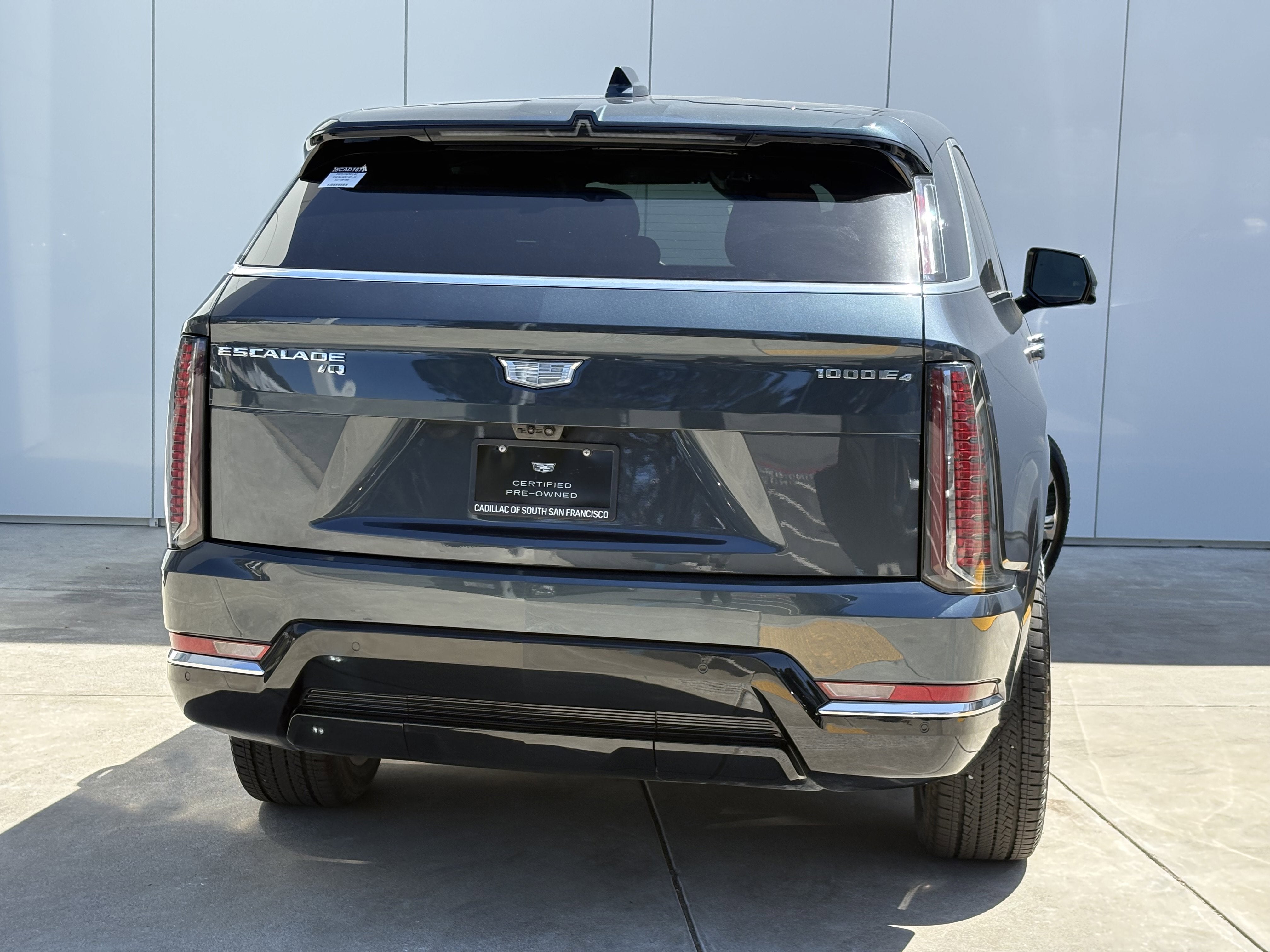 2025 Cadillac ESCALADE IQ Luxury 2
