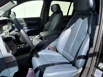 2025 Cadillac ESCALADE IQ Luxury 2